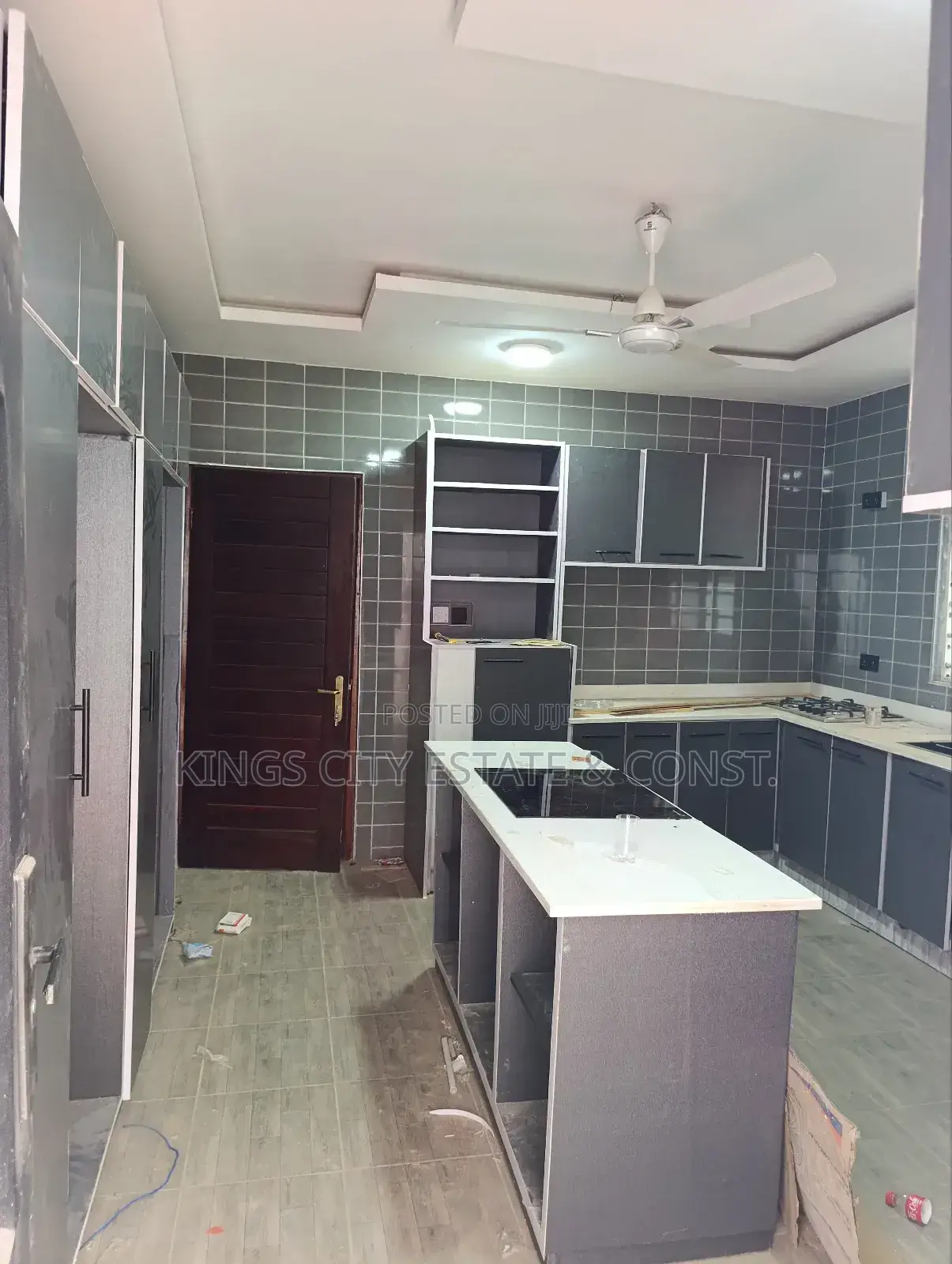 5bdrm House in Kwabenya-Acp-Estate, Dome for sale