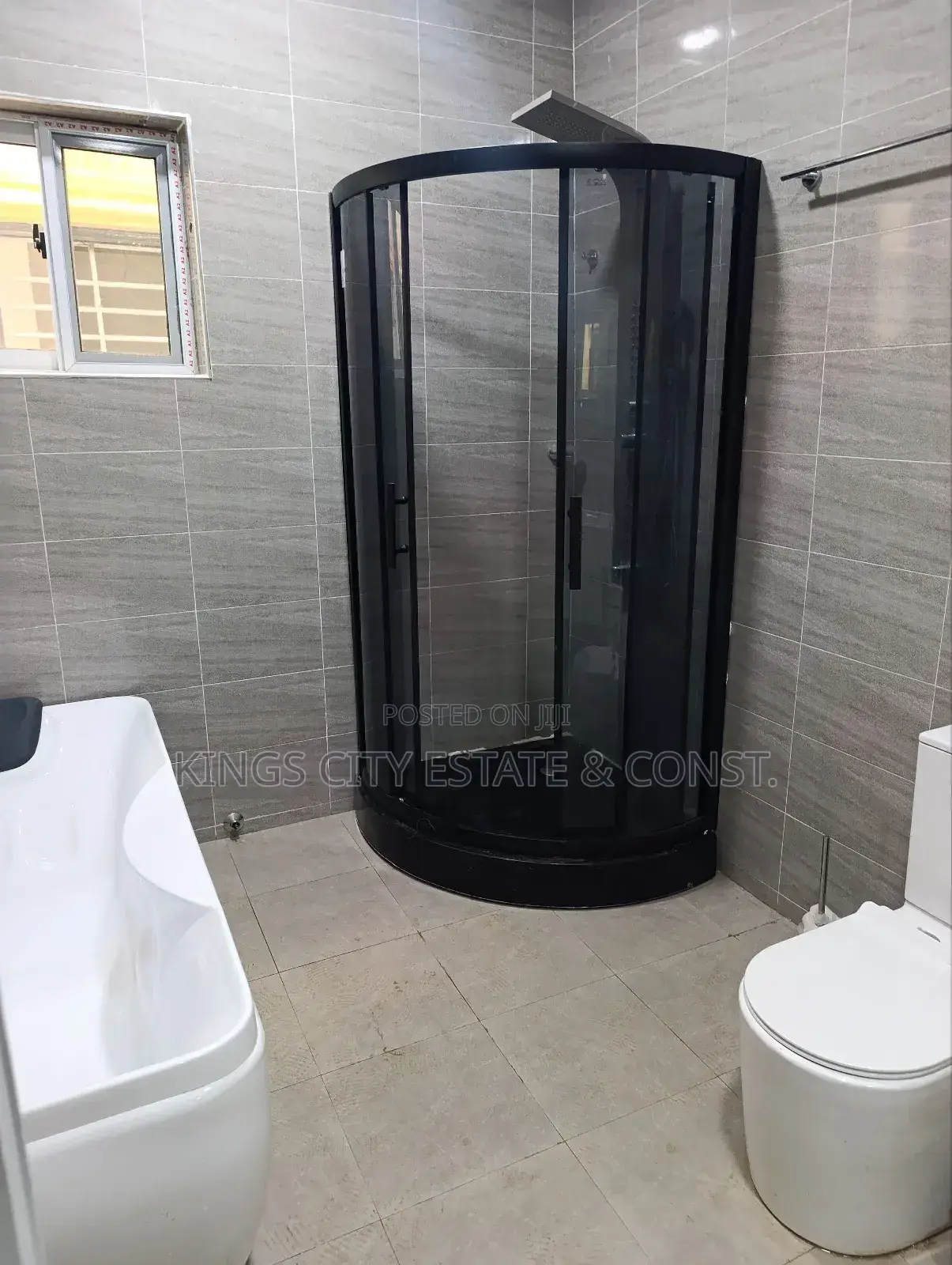 5bdrm House in Kwabenya-Acp-Estate, Dome for sale