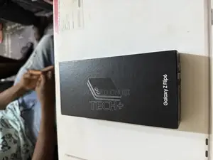 New Samsung Galaxy Z Flip6 256 GB