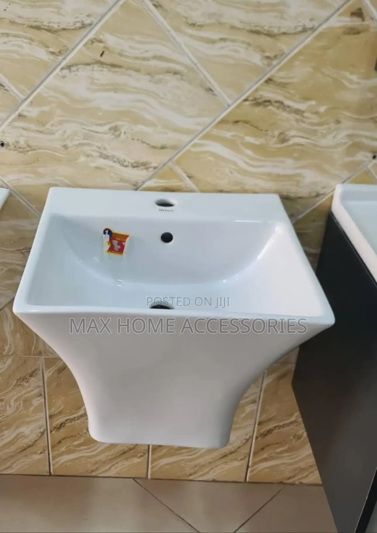 Orient Hanging Basin