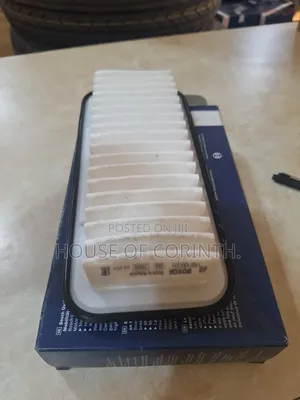 Air Filter (Bosch)-Toyota Vitz, Yaris, Aygo, Daihatsu Sirion
