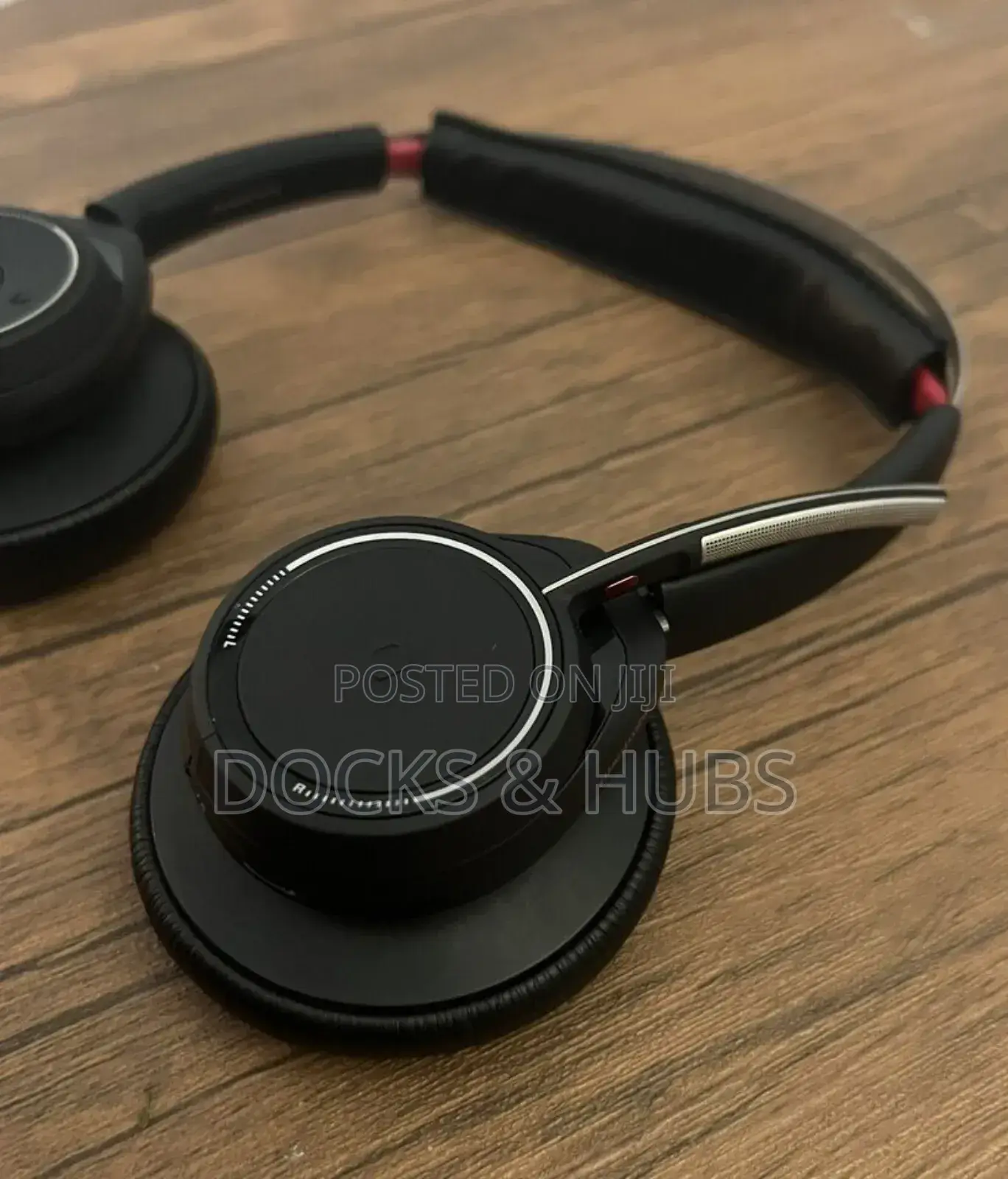 Plantronics Voyager Focus UC B825 Stereo Headset - Wireless