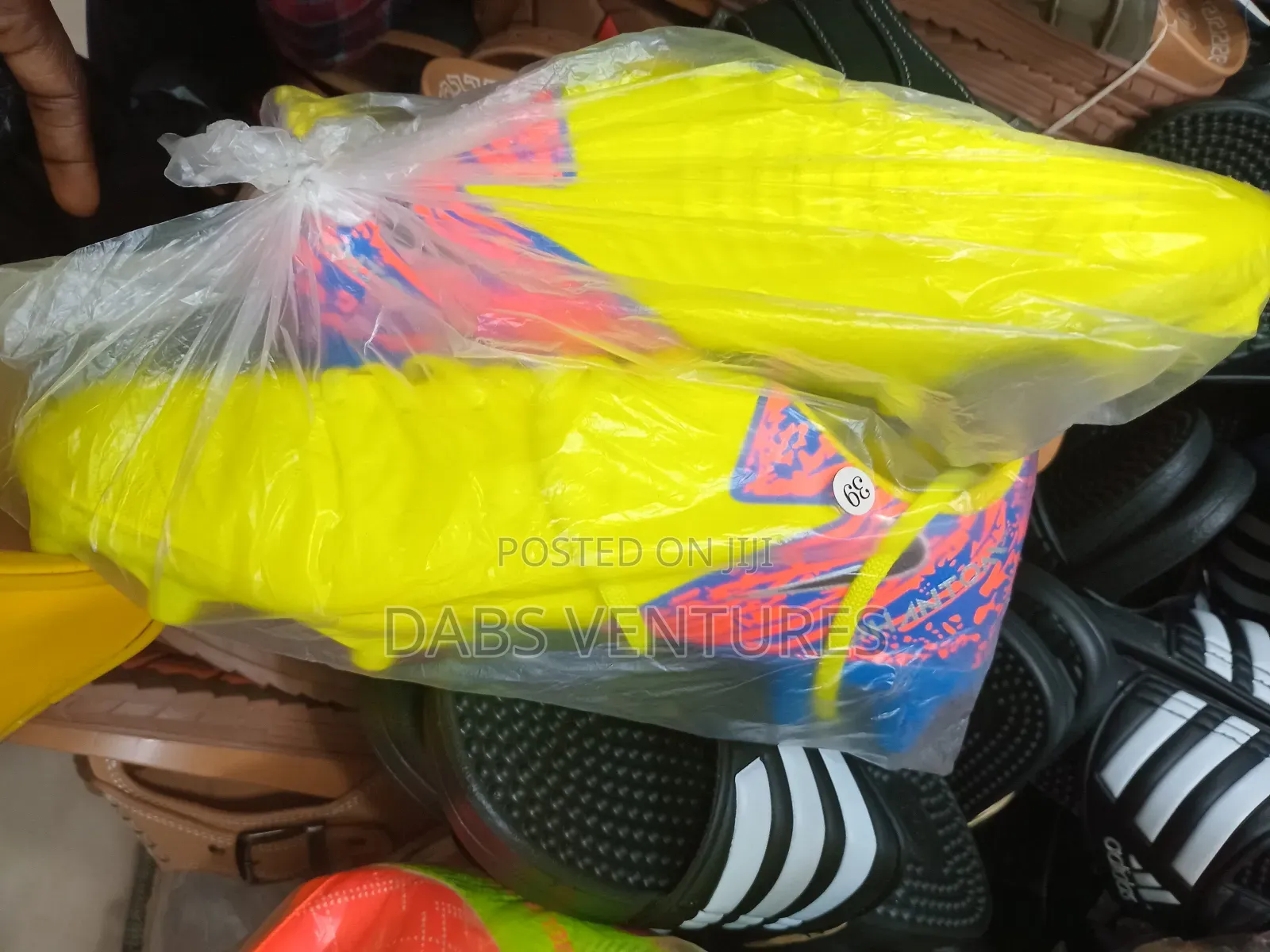 Quality Fashionable Football Boot