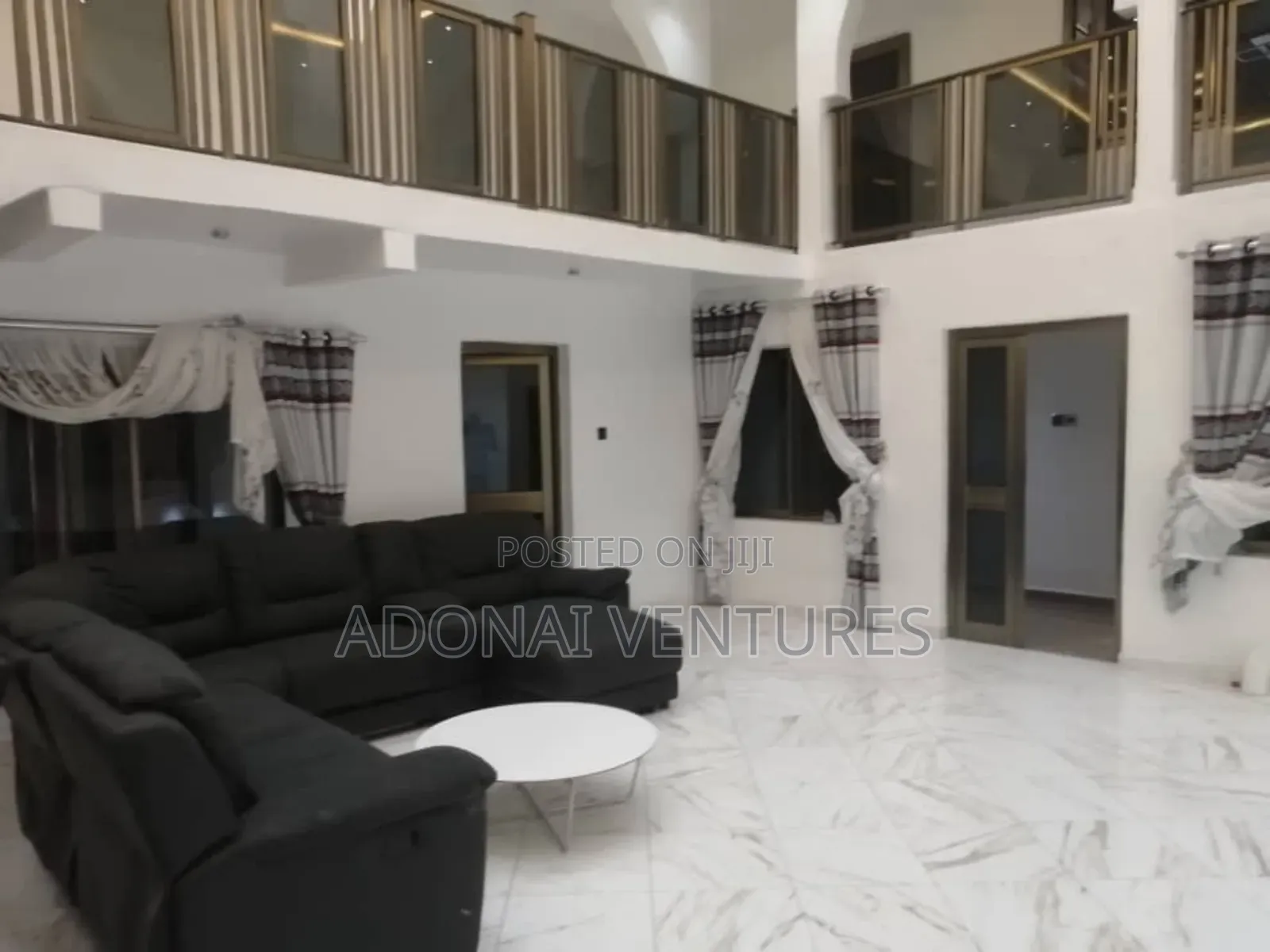 7bdrm House in Ahodwo Sokoban, Kumasi Metropolitan for rent