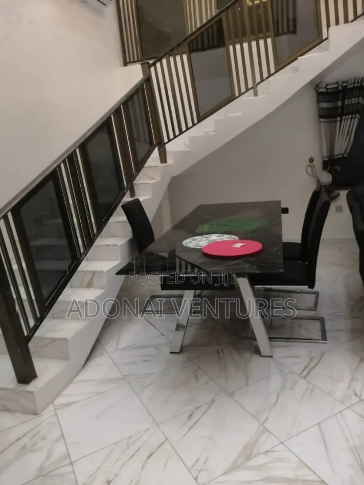 7bdrm House in Ahodwo Sokoban, Kumasi Metropolitan for rent