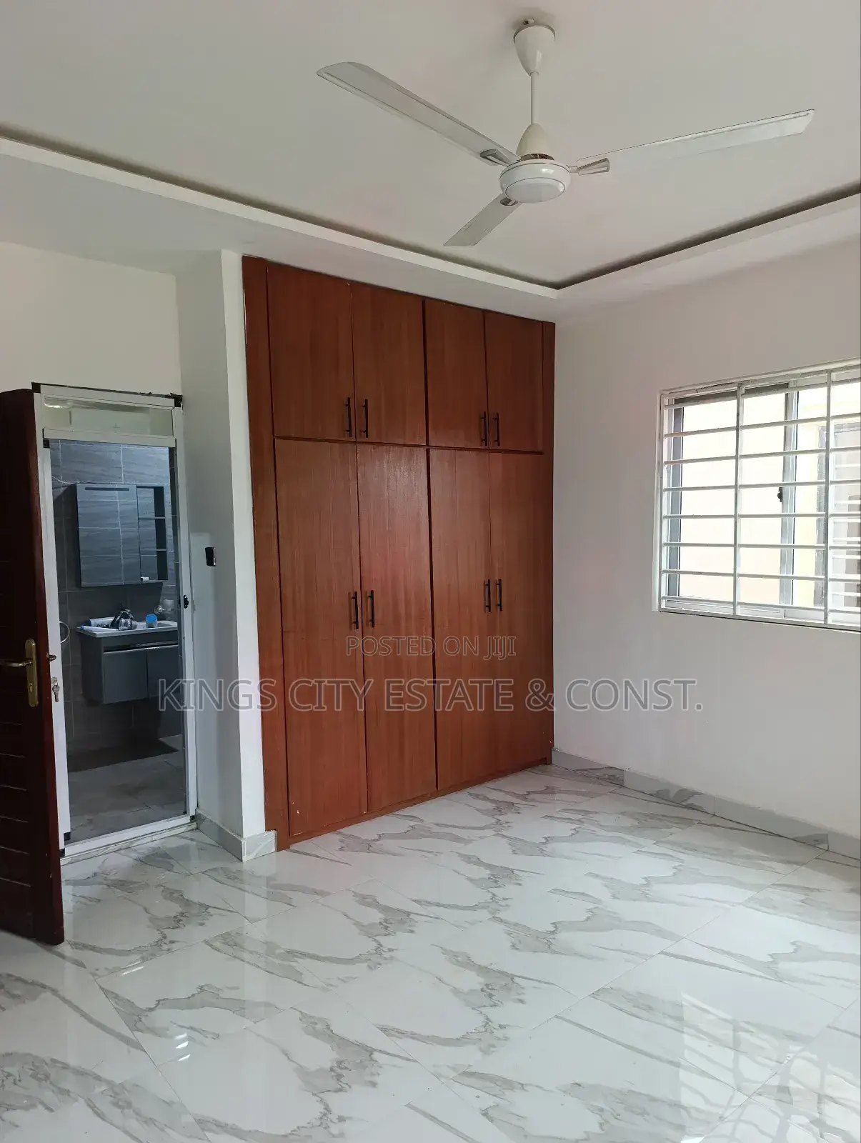 5bdrm House in Kwabenya-Acp-Estate, Dome for sale