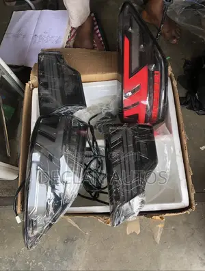 Highlander 2014-2020 LED Tail Lights Black Red Car Styling