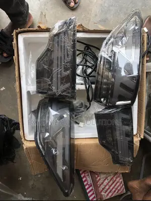 Highlander 2014-2020 LED Tail Lights Black Red Car Styling