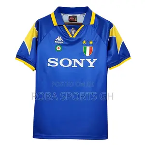 1995/96 Juventus Retro Away Jersey