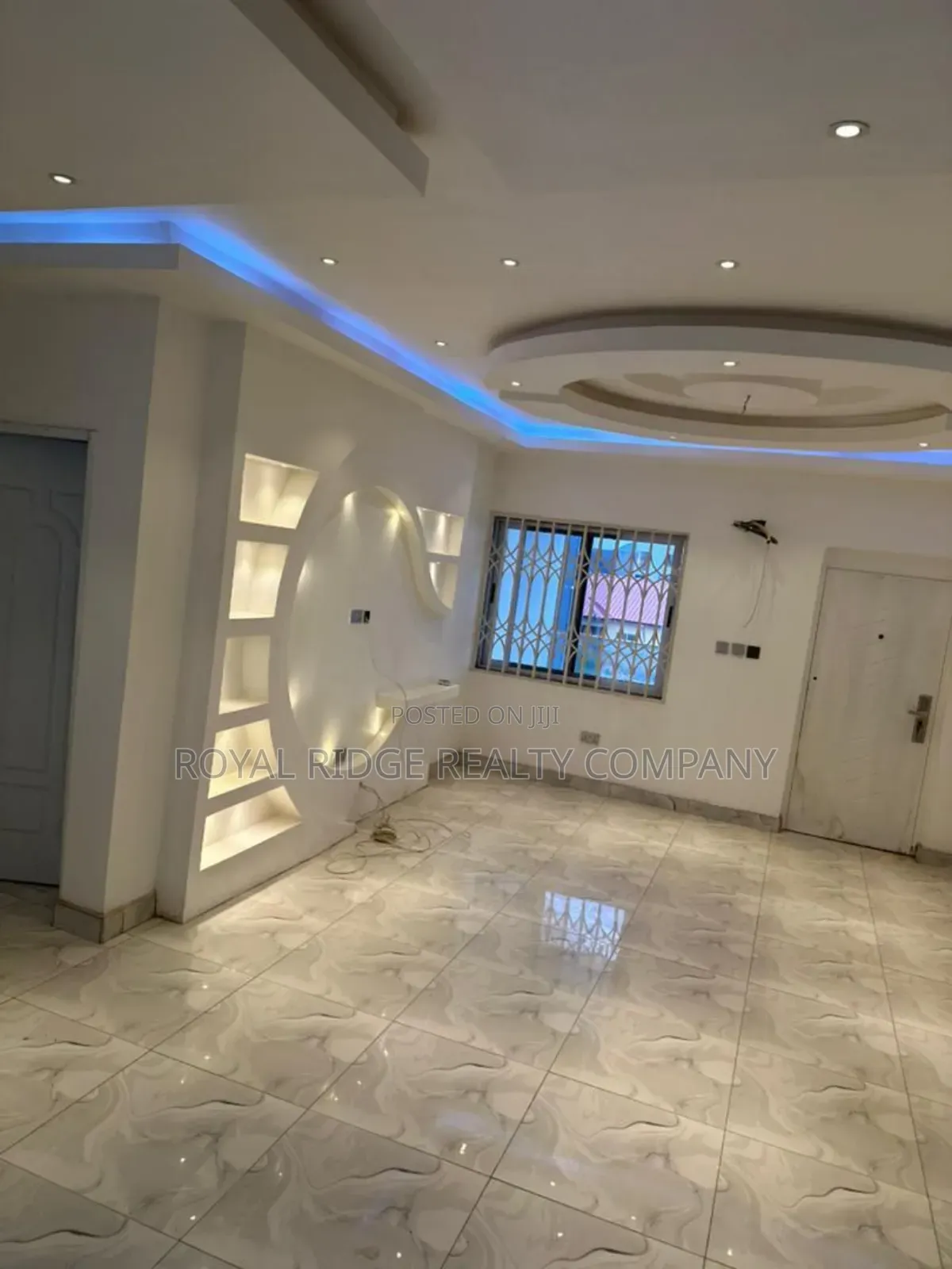 6bdrm Duplex in East Legon Hills, Accra Metropolitan for sale