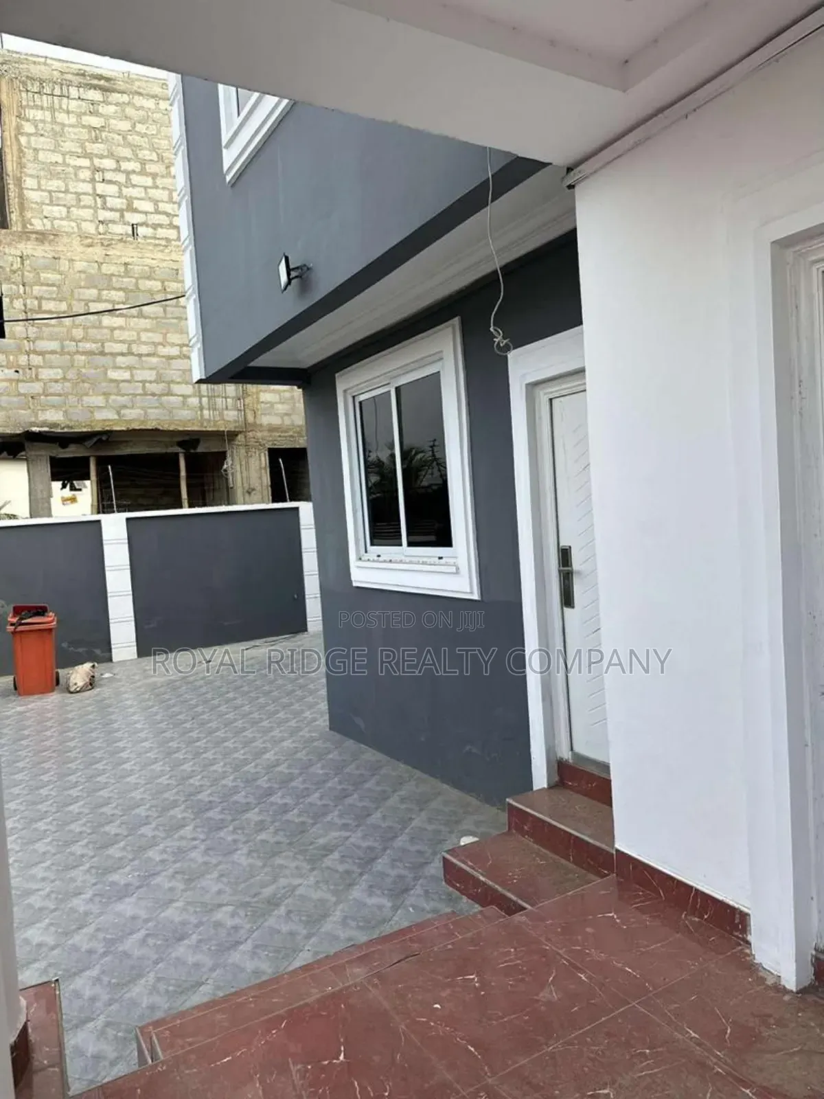 6bdrm Duplex in East Legon Hills, Accra Metropolitan for sale