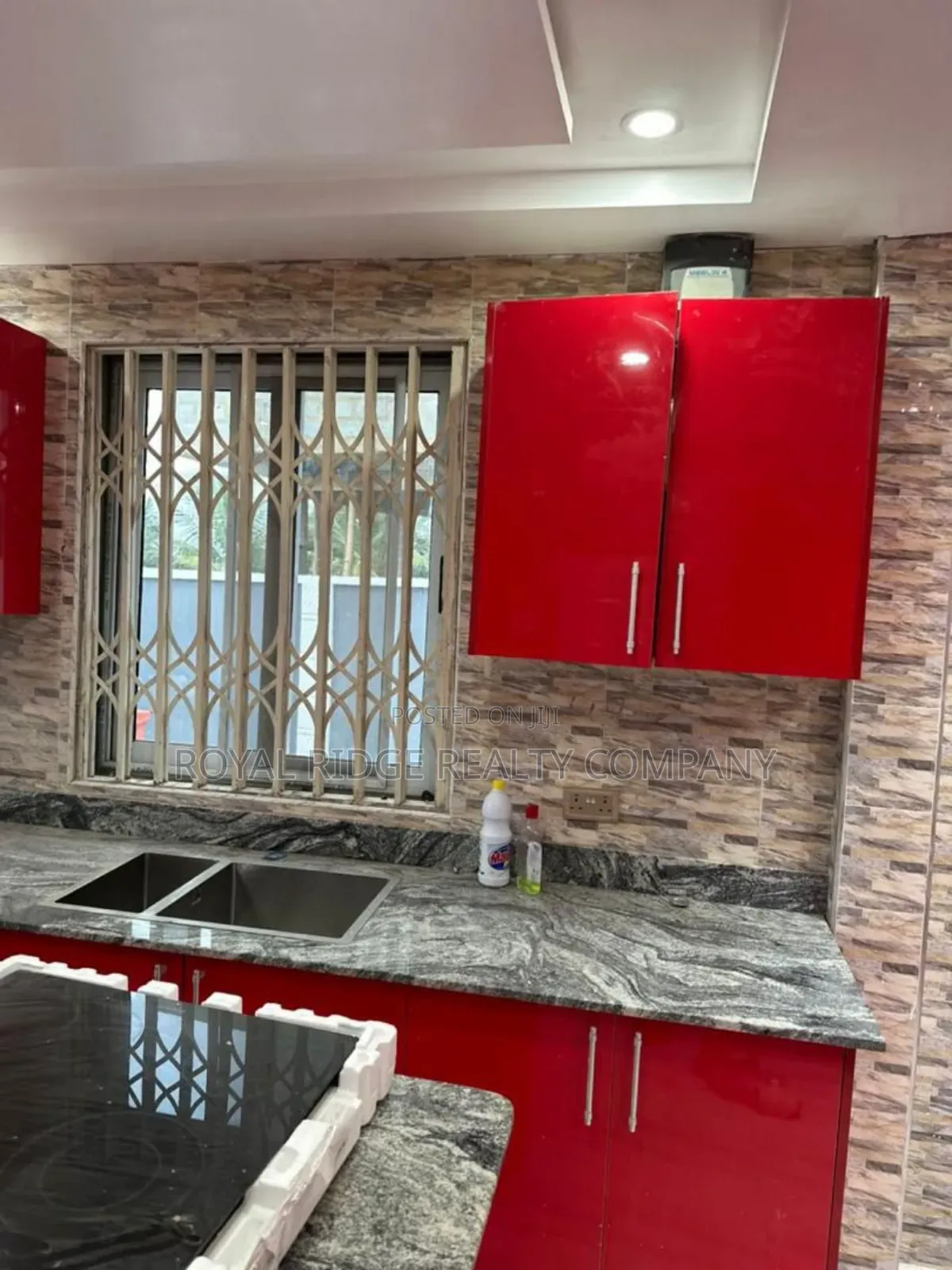 6bdrm Duplex in East Legon Hills, Accra Metropolitan for sale