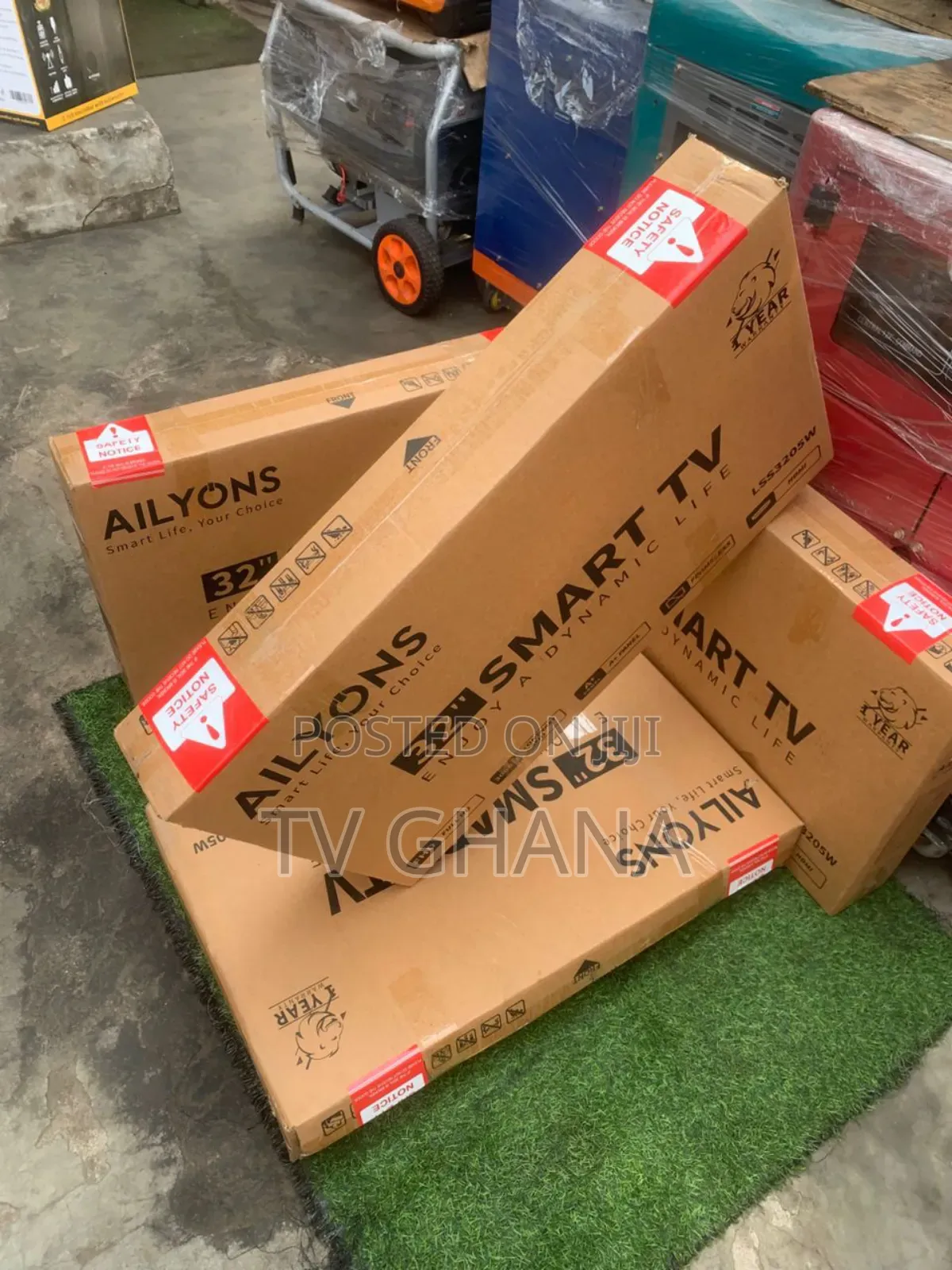 Super Large 32inches Ailyons Smart Television Android TVS