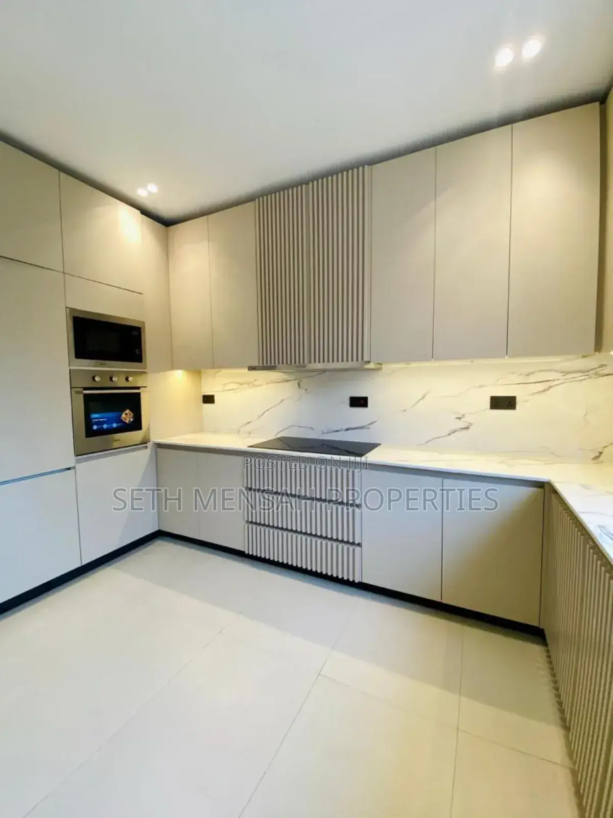 4bdrm House in Skm Properties, Dzorwulu for sale