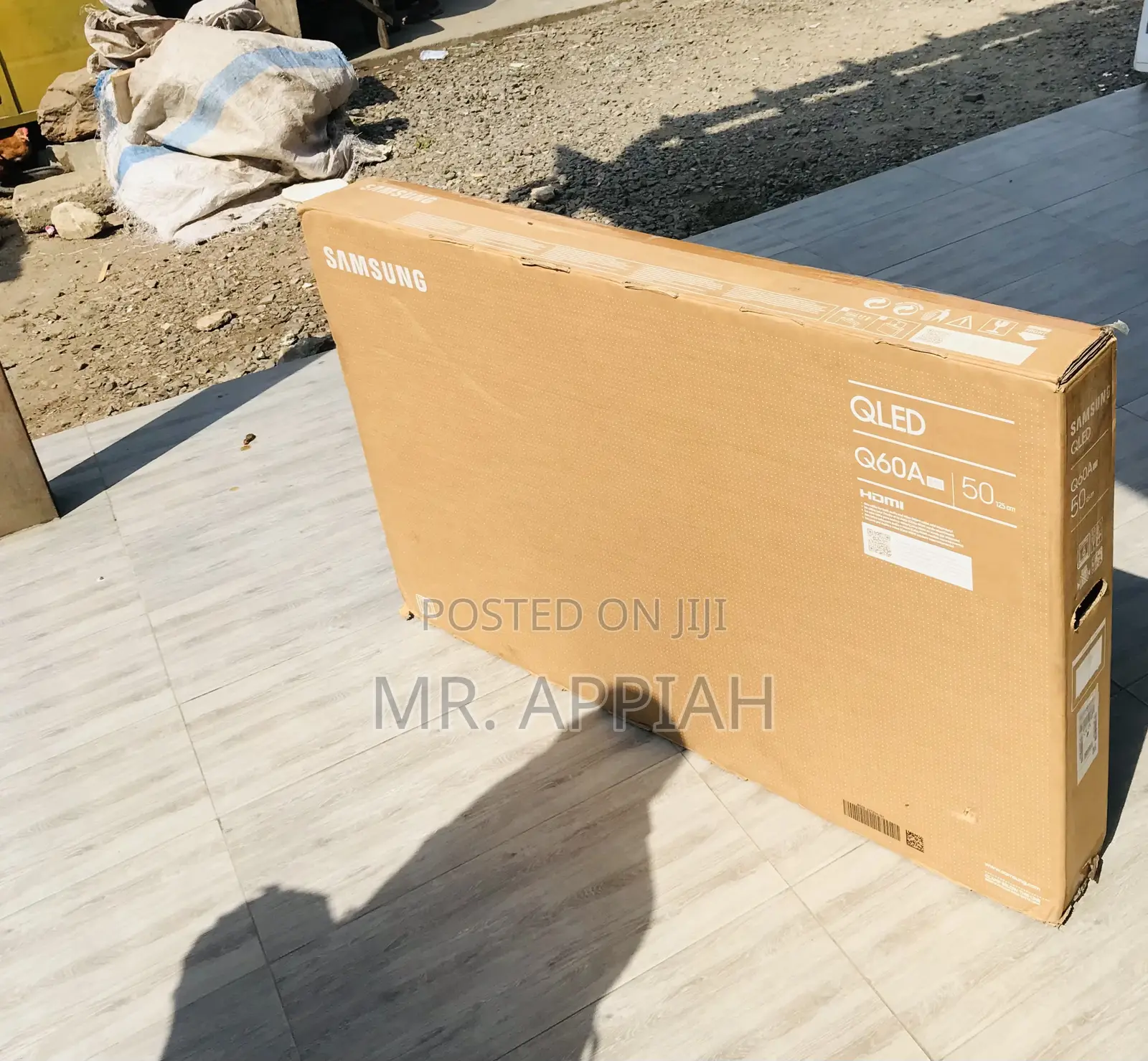 Sleek Samsung 55Q60A 55 Inch Qled Smart Screen Tv.