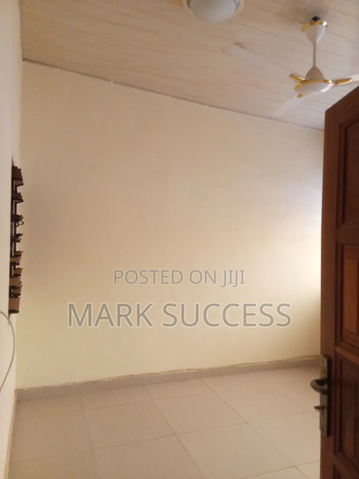 3bdrm Apartment in West Hills Mall Area for rent