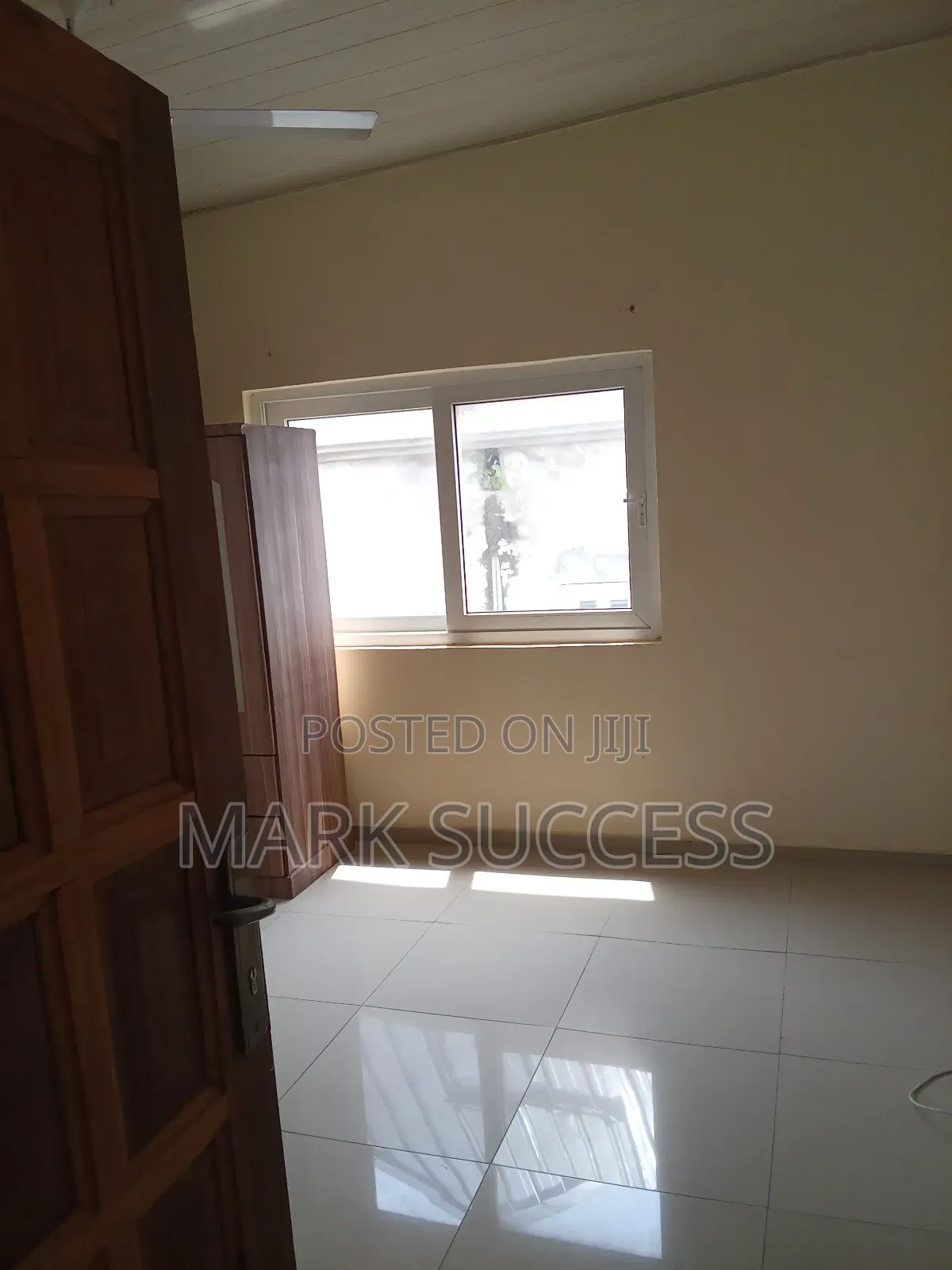 3bdrm Apartment in West Hills Mall Area for rent