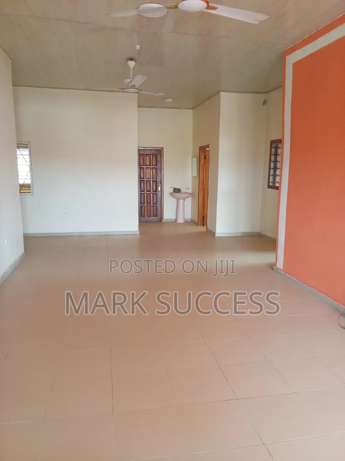 3bdrm Apartment in West Hills Mall Area for rent