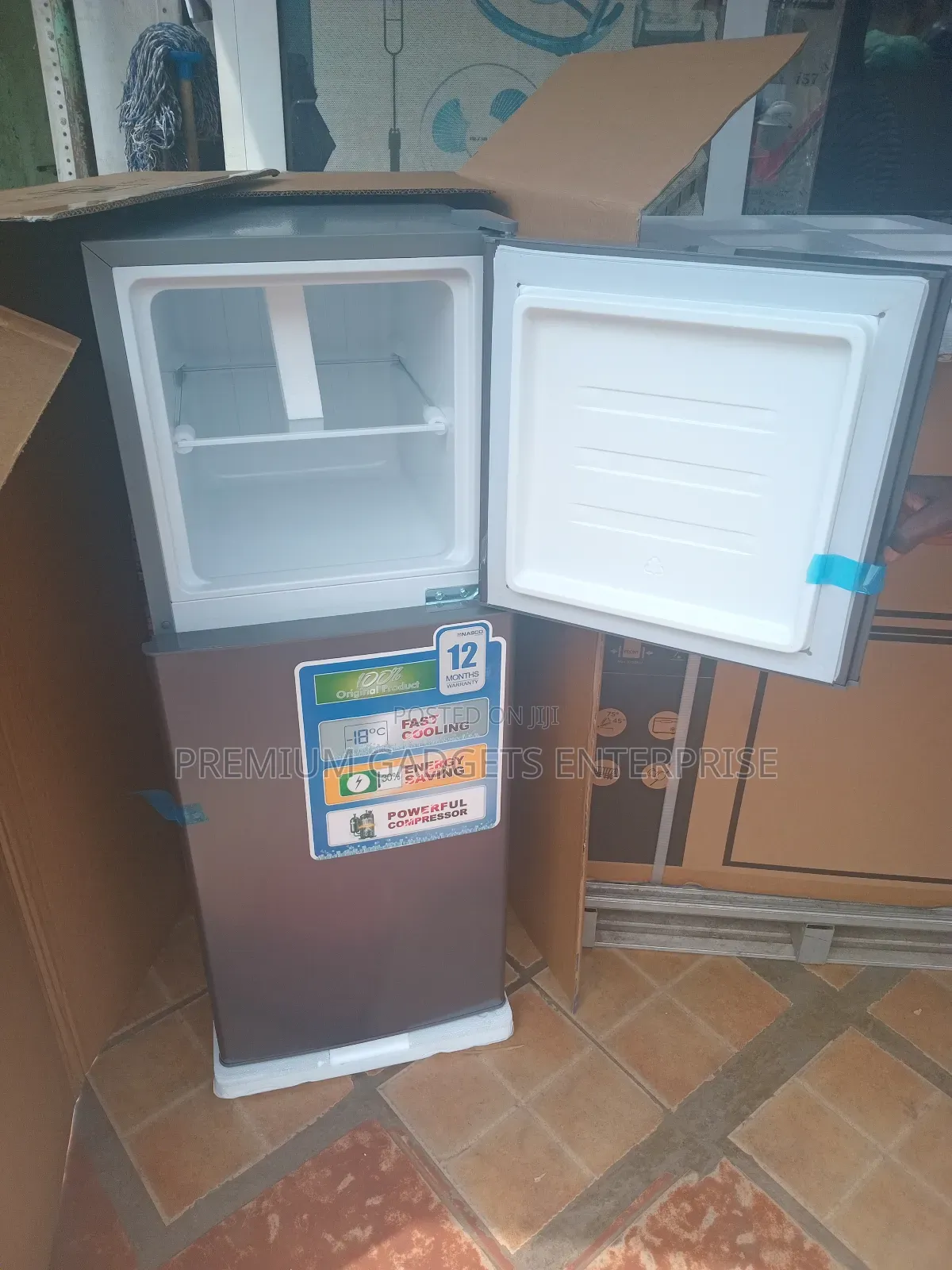Manual Defrost 118-liters Nasco Refrigerator, Top Mount