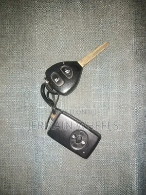 Toyota Vitz Keys
