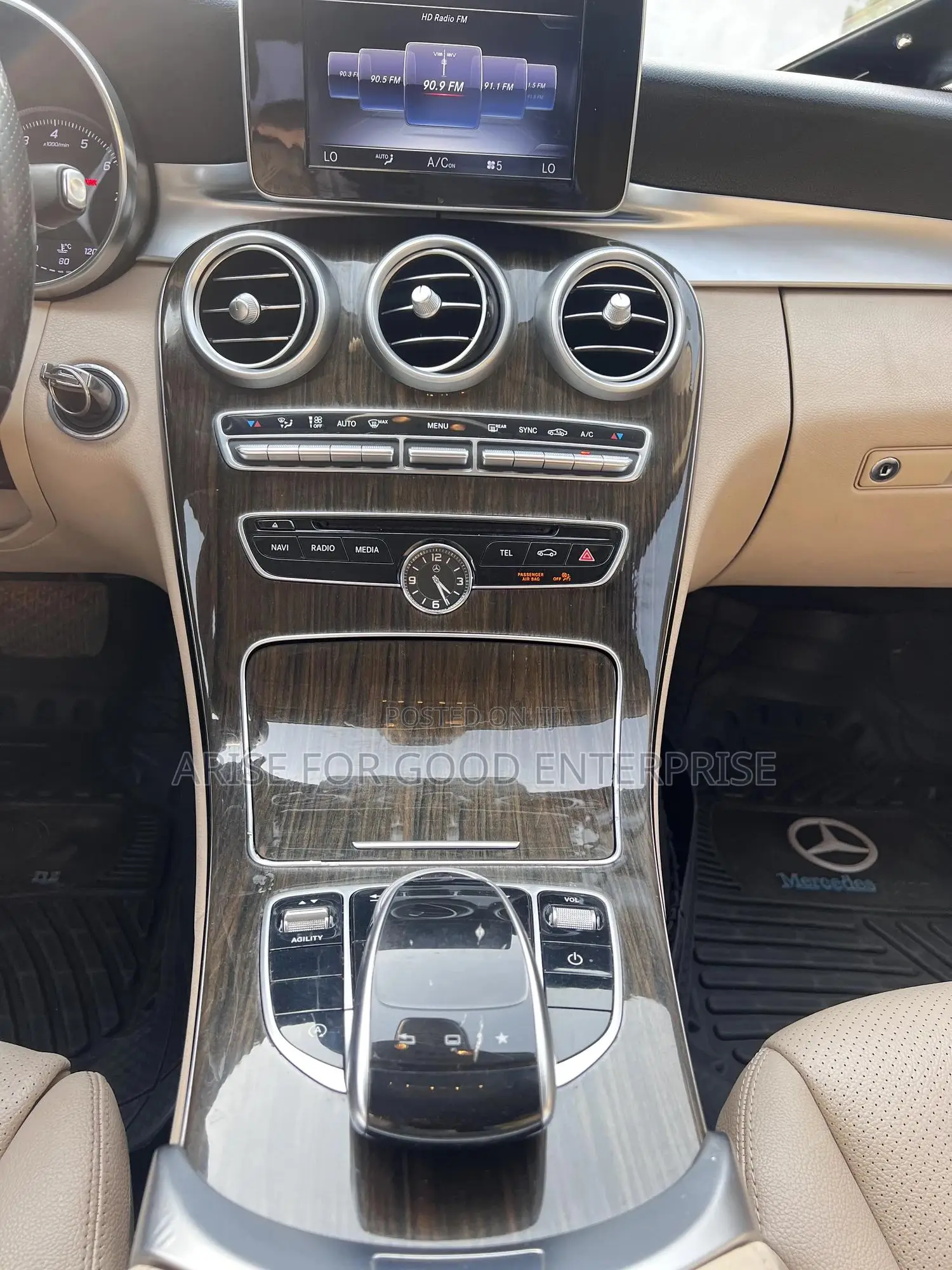 Mercedes-Benz C300 2015 White