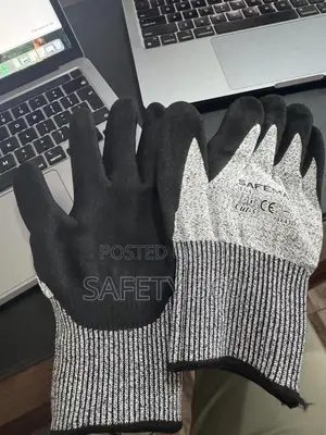 Safety Cut 5 Glove