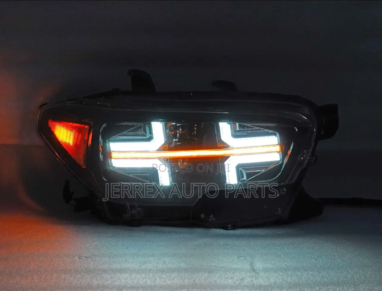 Toyota Tacoma 2016-2023 Headlight Spec