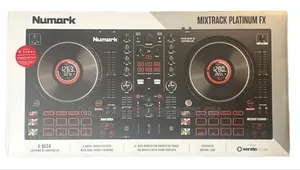 Photo - Numark Mixtrack Platinum Fx Dj Controller