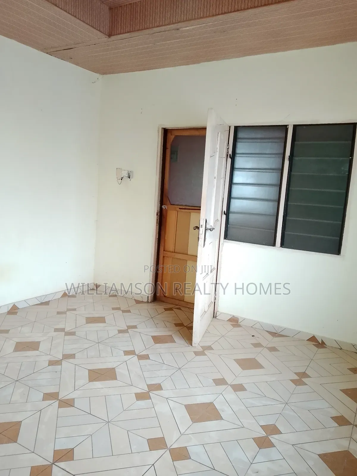 1bdrm Apartment in Junction Mall Area, Spintex for rent