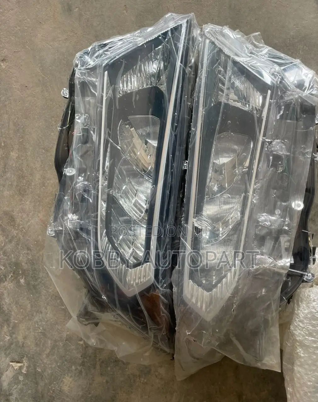 Toyota RAV4 Headlight Pair 2018 2019 2020 2021
