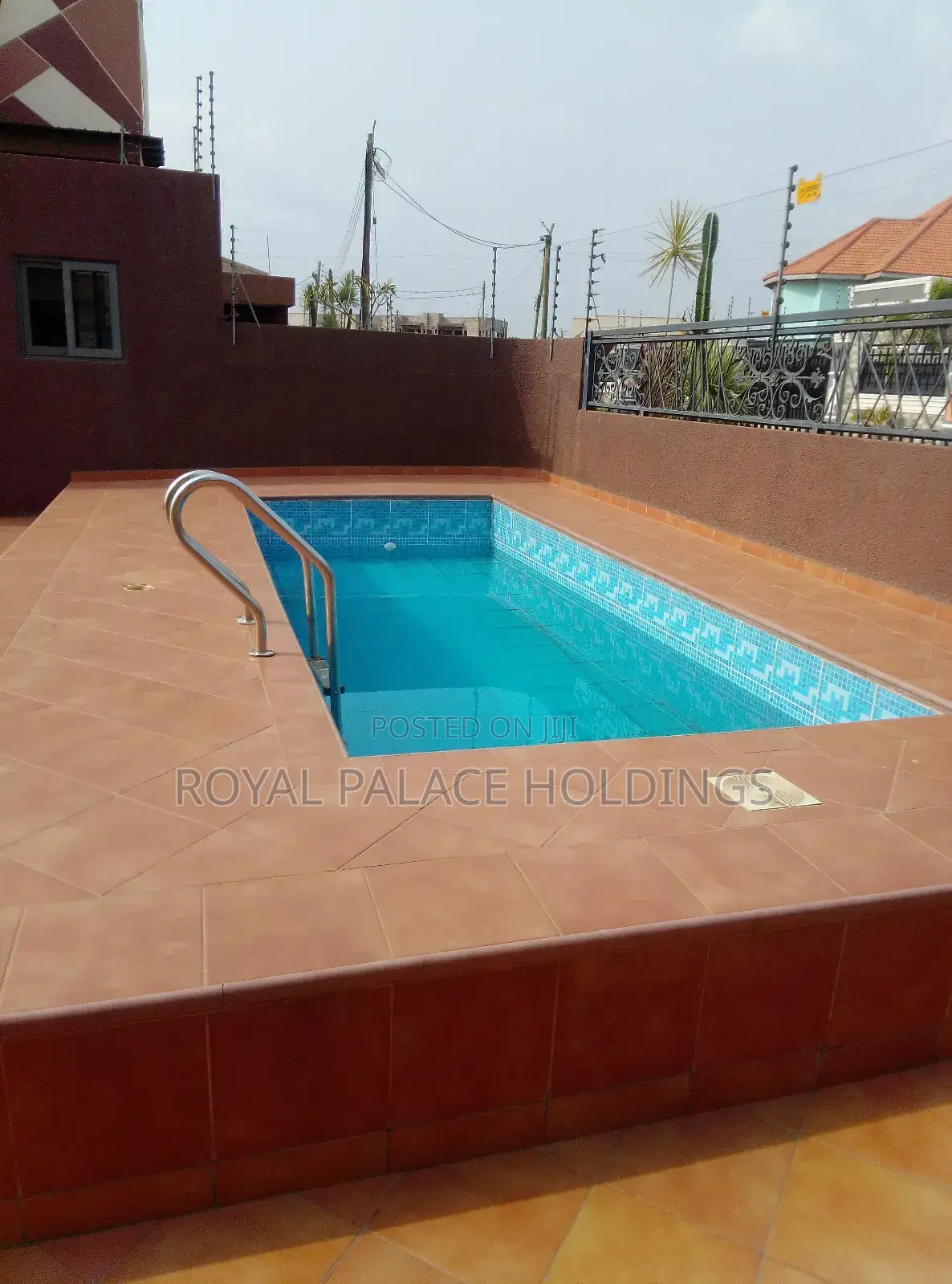 Furnished 1bdrm Apartment in Hills, School Junction for rent