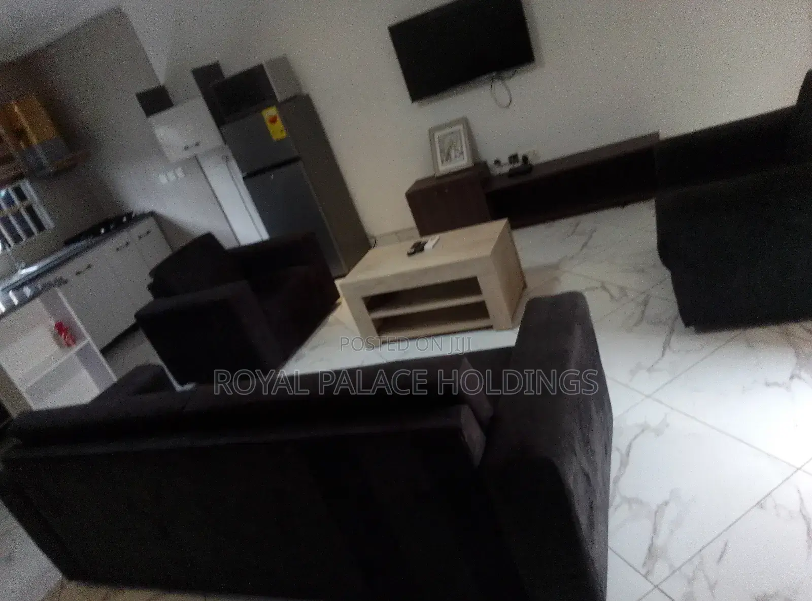 Furnished 1bdrm Apartment in Hills, School Junction for rent