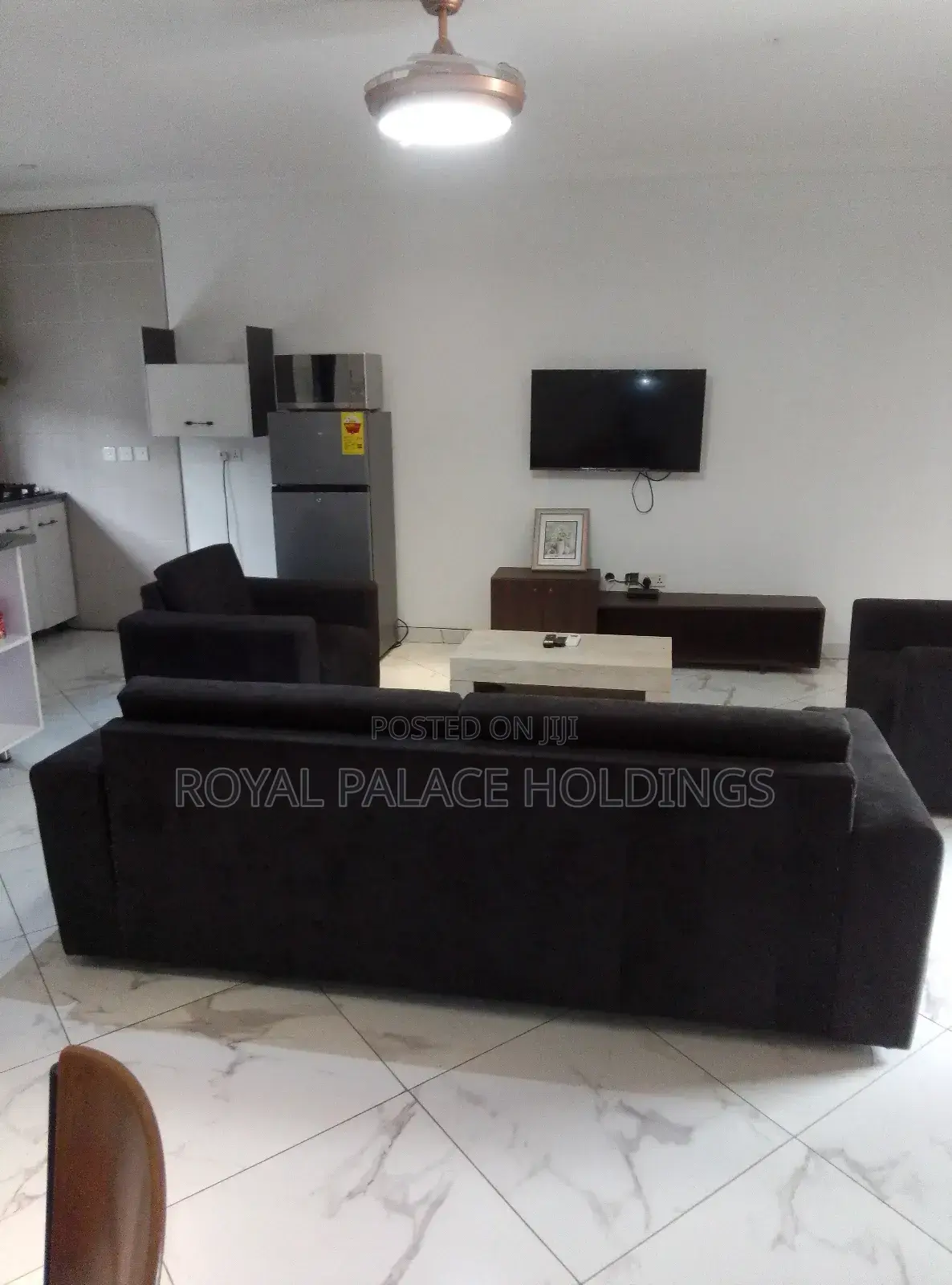 Furnished 1bdrm Apartment in Hills, School Junction for rent