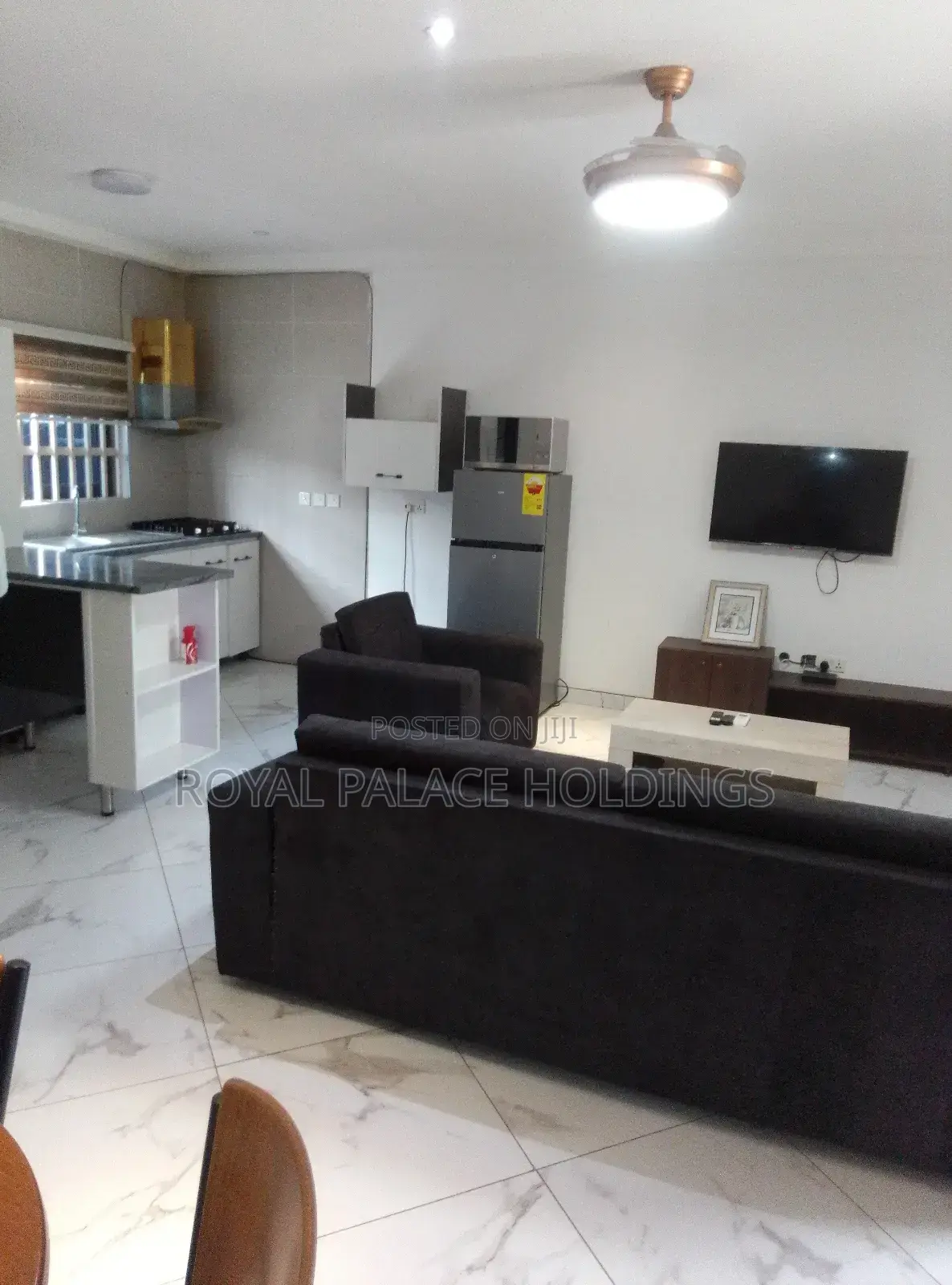 Furnished 1bdrm Apartment in Hills, School Junction for rent