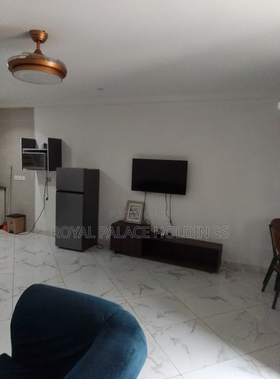 Furnished 1bdrm Apartment in Hills, School Junction for rent