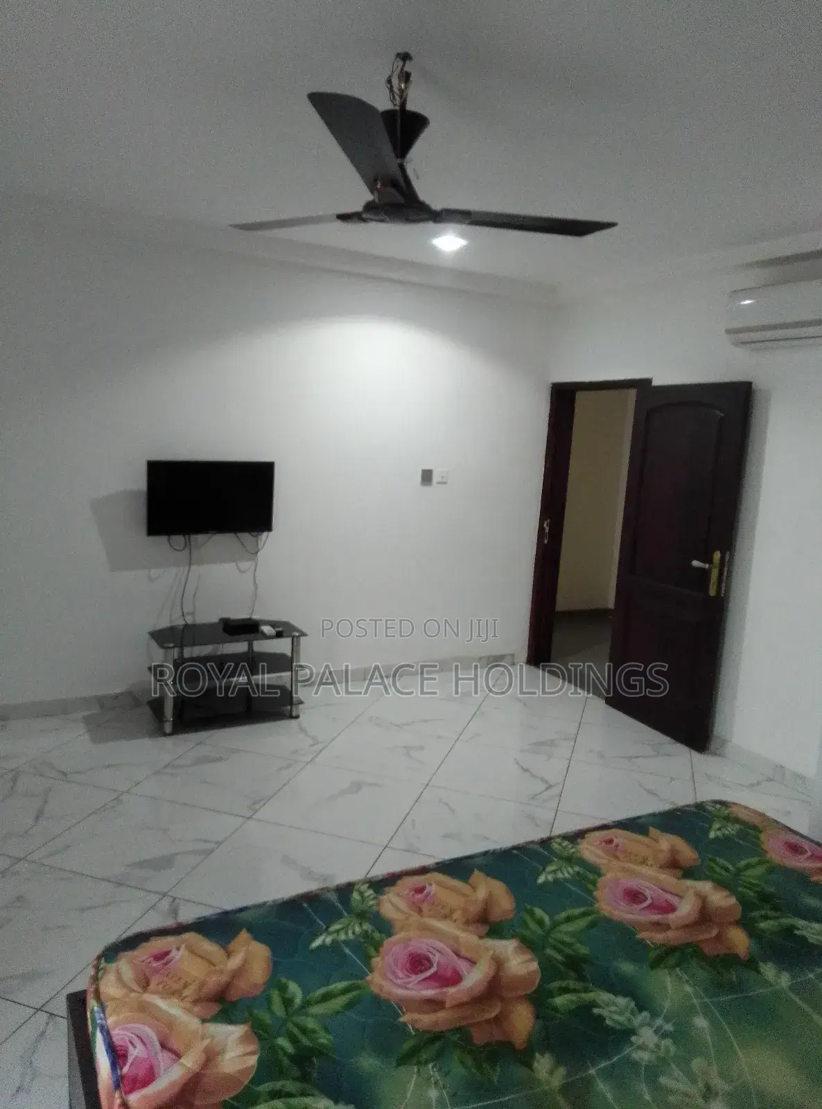 Furnished 1bdrm Apartment in Hills, School Junction for rent