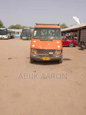 Mercedes-Benz Sprinter 1995 Orange