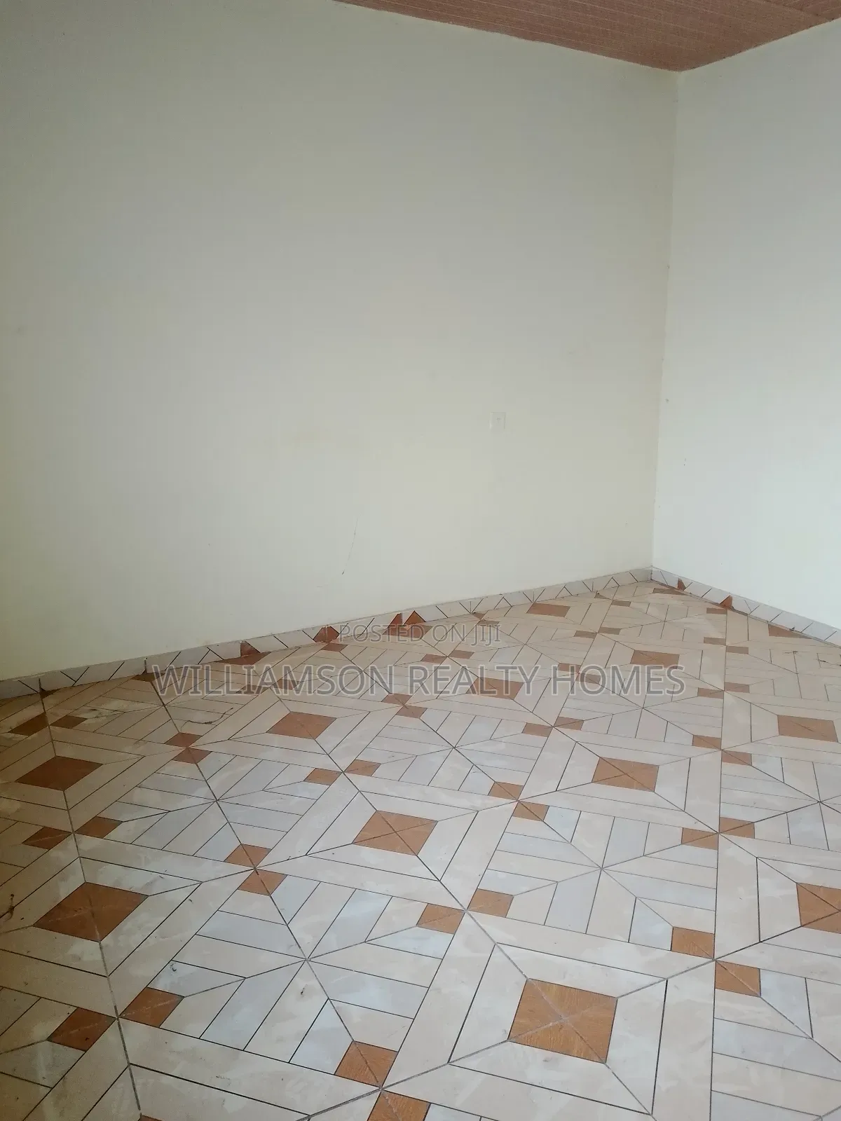 1bdrm Apartment in Junction Mall Area, Spintex for rent