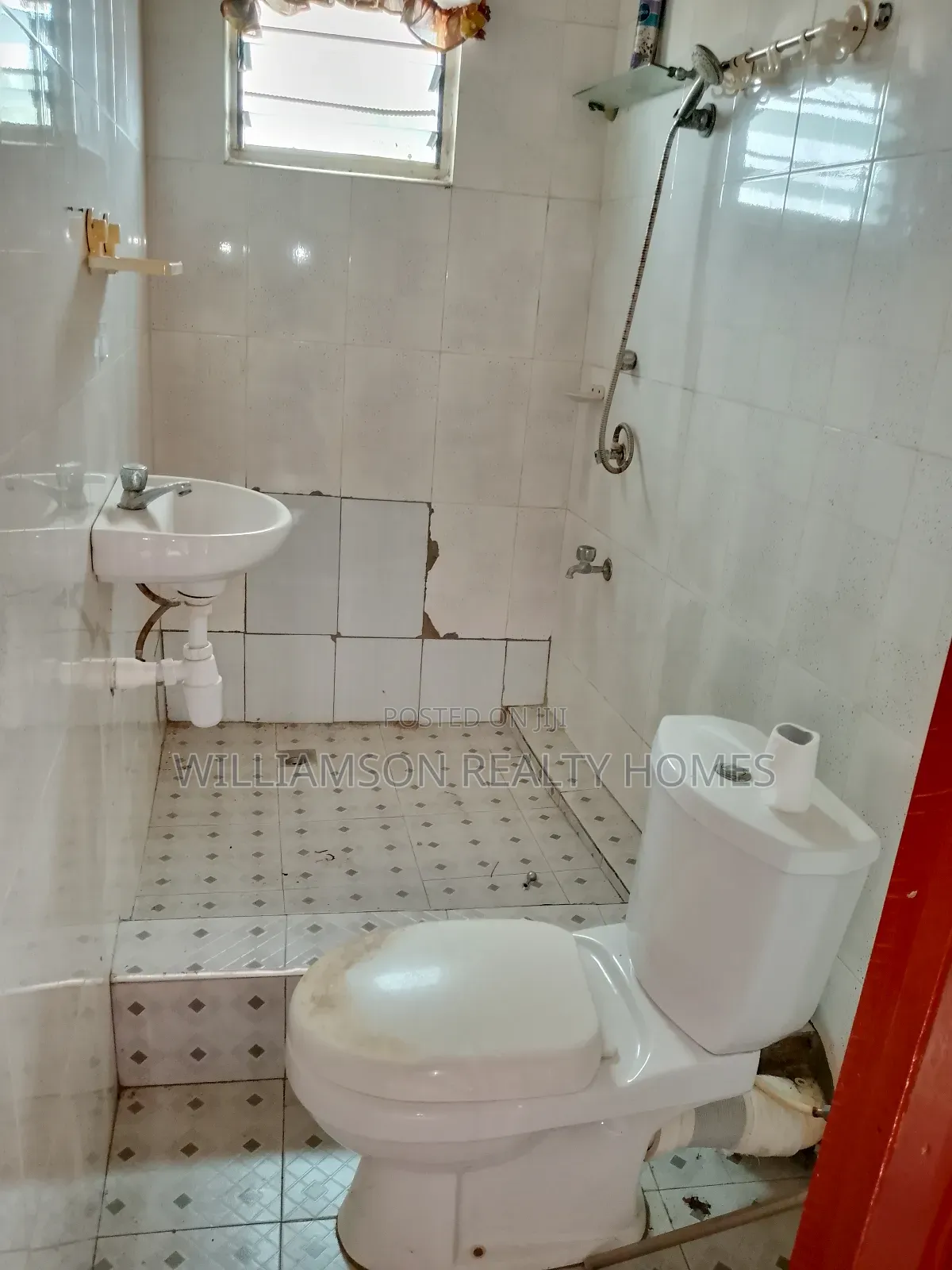1bdrm Apartment in Junction Mall Area, Spintex for rent