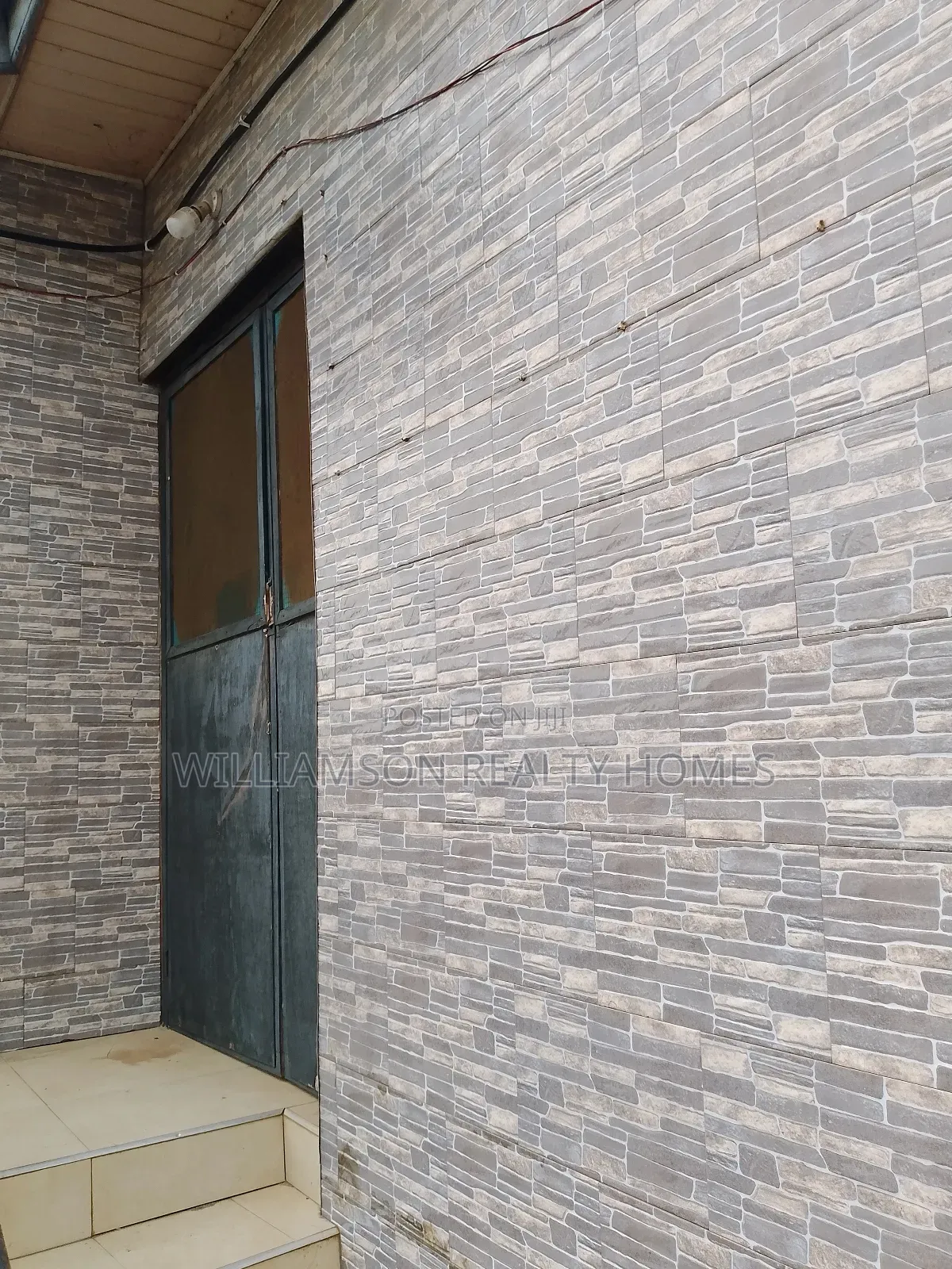1bdrm Apartment in Junction Mall Area, Spintex for rent