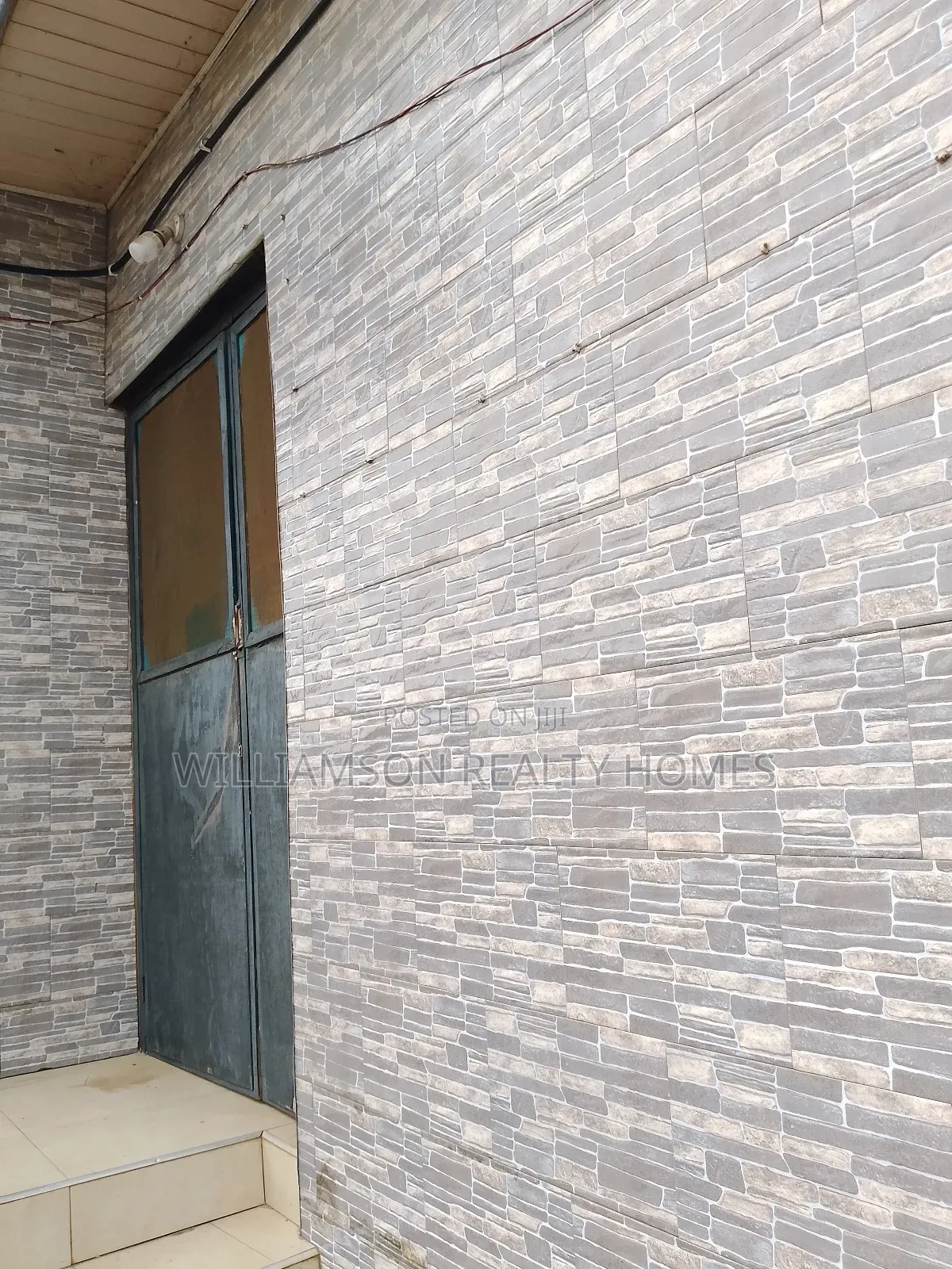 1bdrm Apartment in Junction Mall Area, Spintex for rent