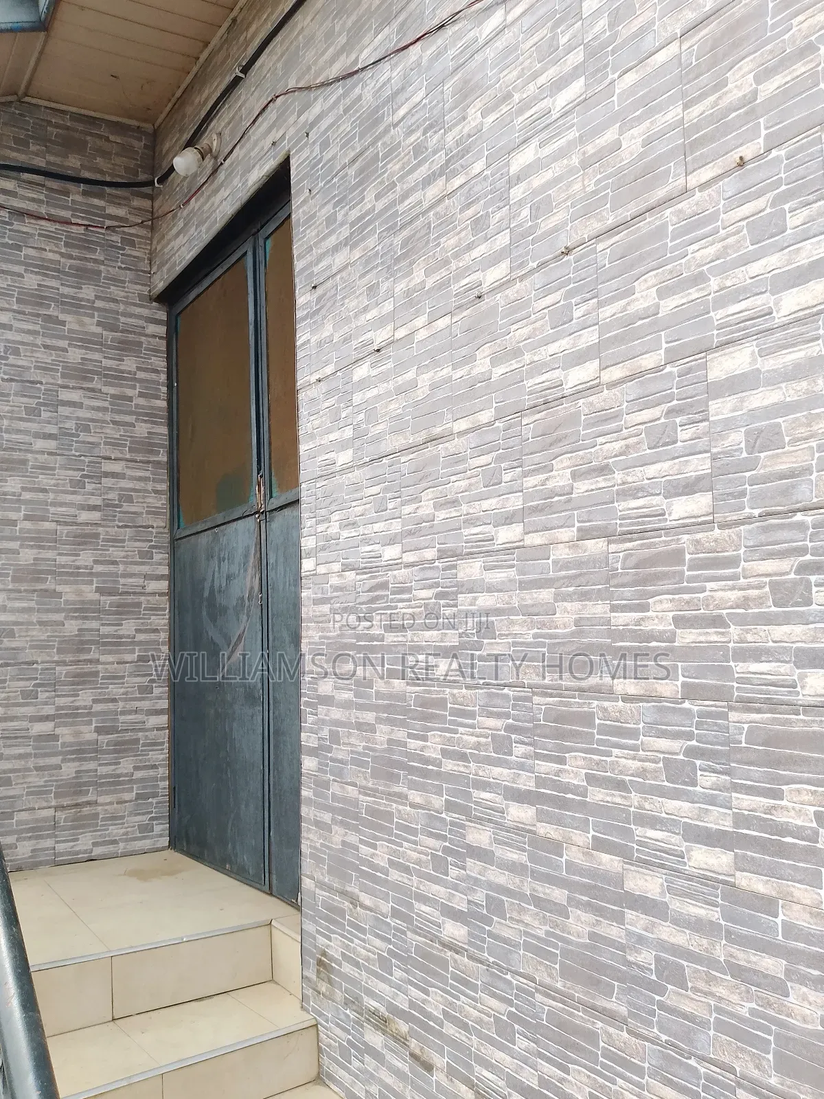 1bdrm Apartment in Junction Mall Area, Spintex for rent