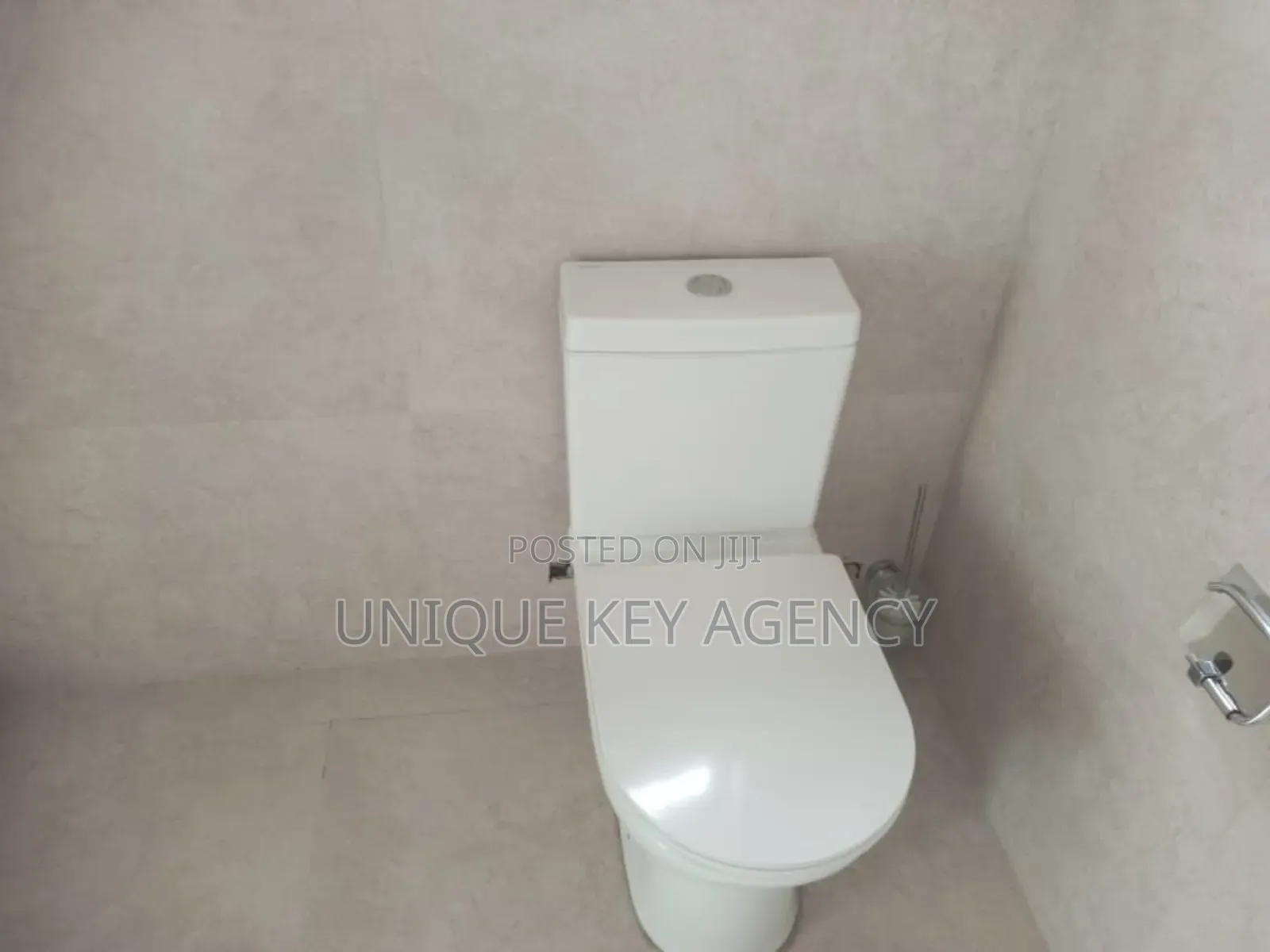 5bdrm House in Unique Key Agency, Airport Residential Area for sale