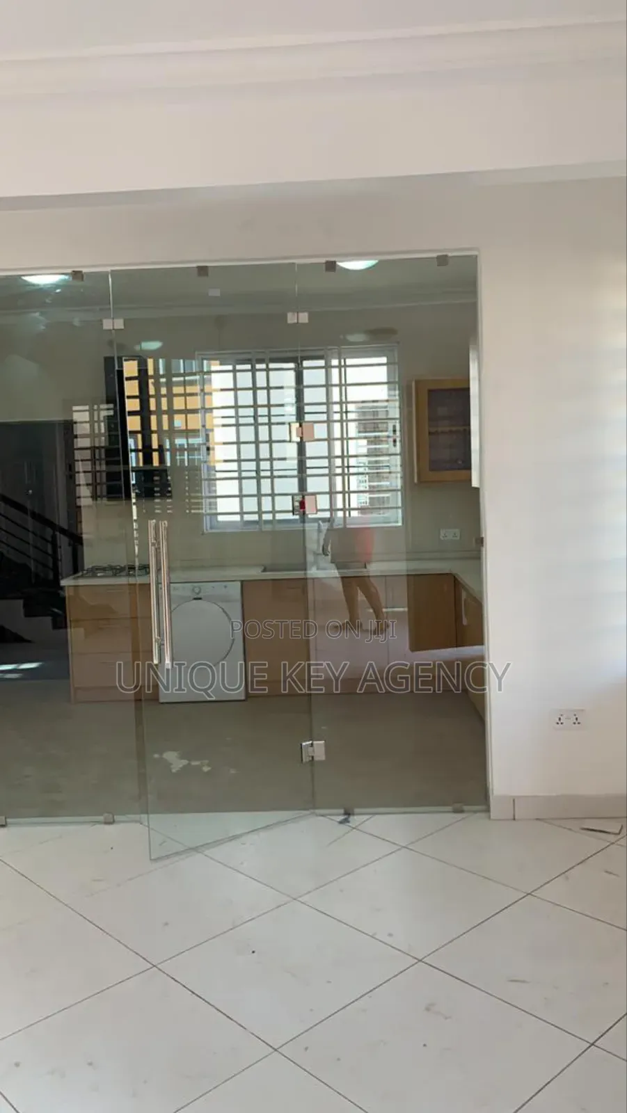 3bdrm Apartment in Unique Key Agency, Achimota for rent