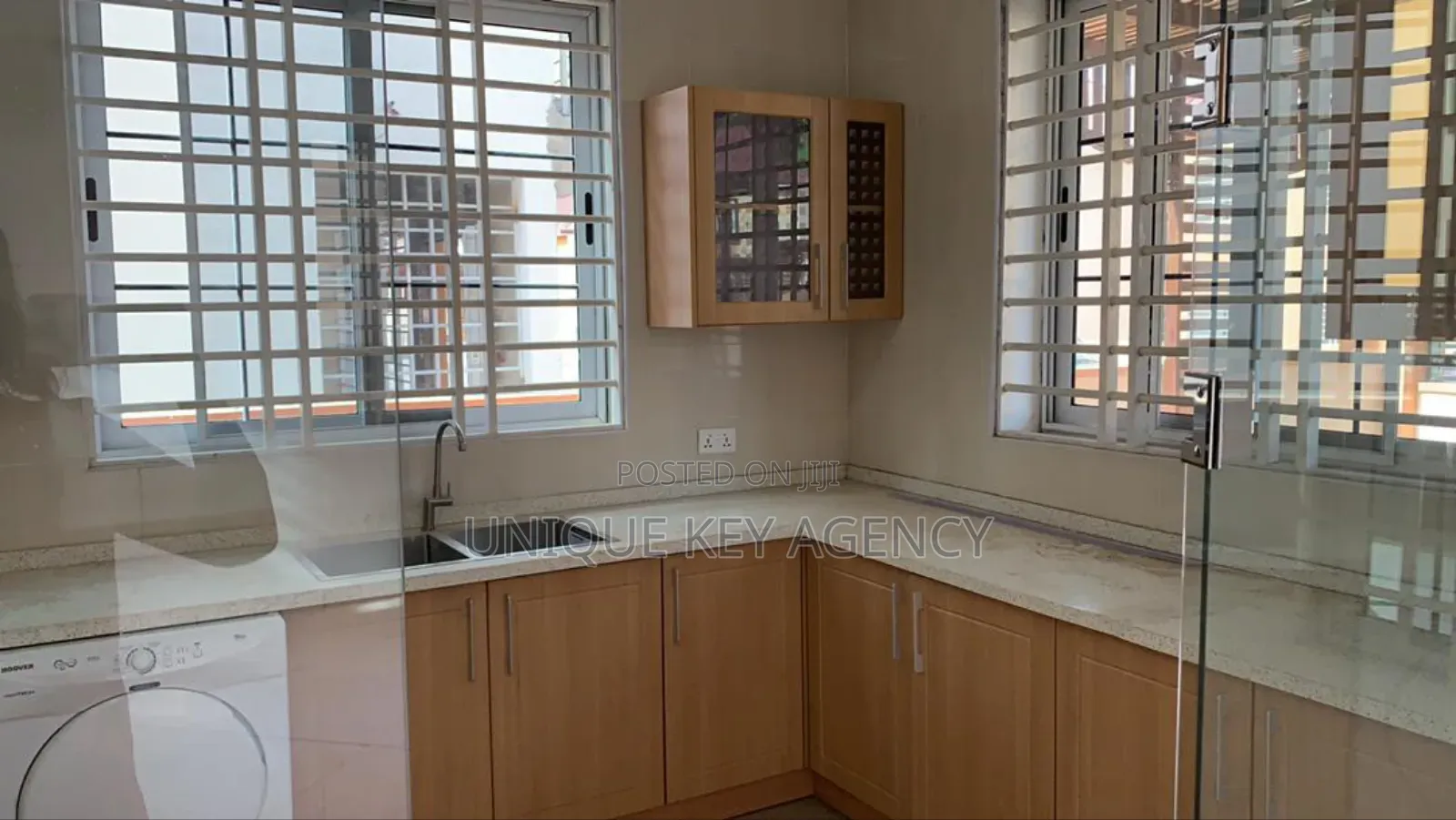 3bdrm Apartment in Unique Key Agency, Achimota for rent