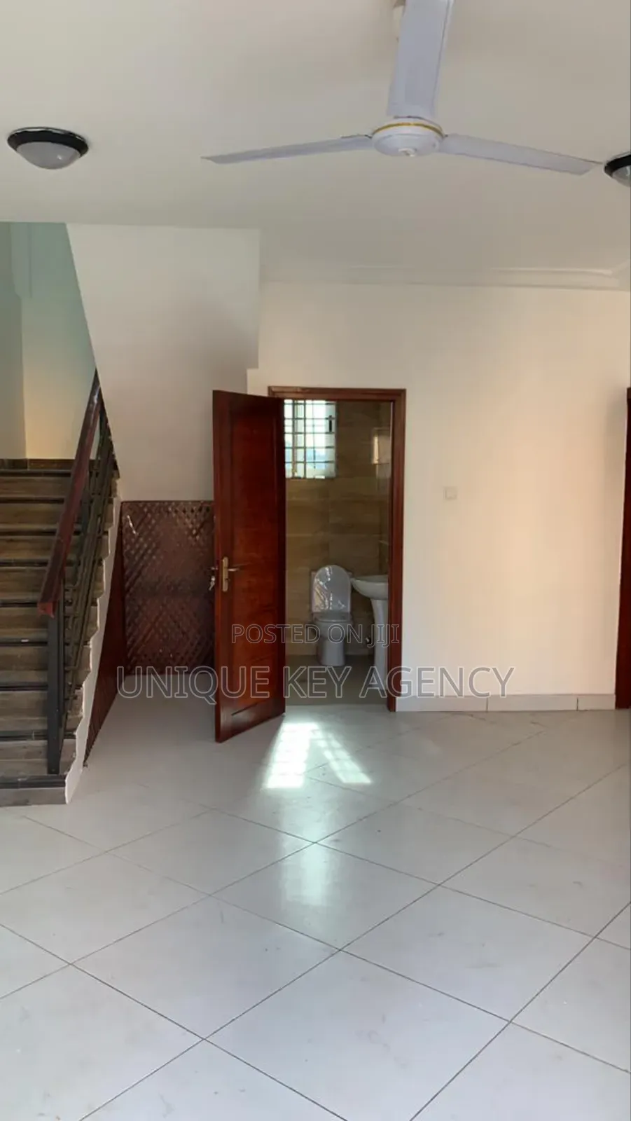3bdrm Apartment in Unique Key Agency, Achimota for rent