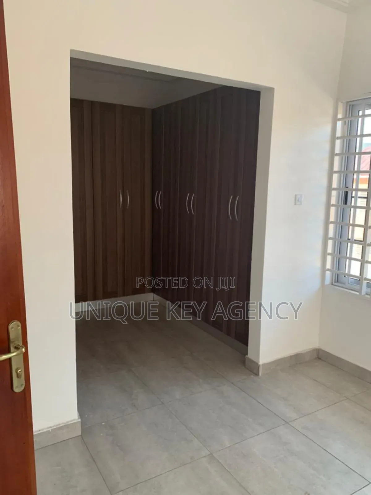 3bdrm Apartment in Unique Key Agency, Achimota for rent