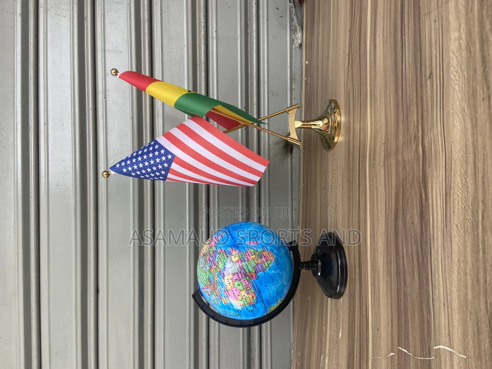 Original Mini Atlas Globe for Desktop With Flag