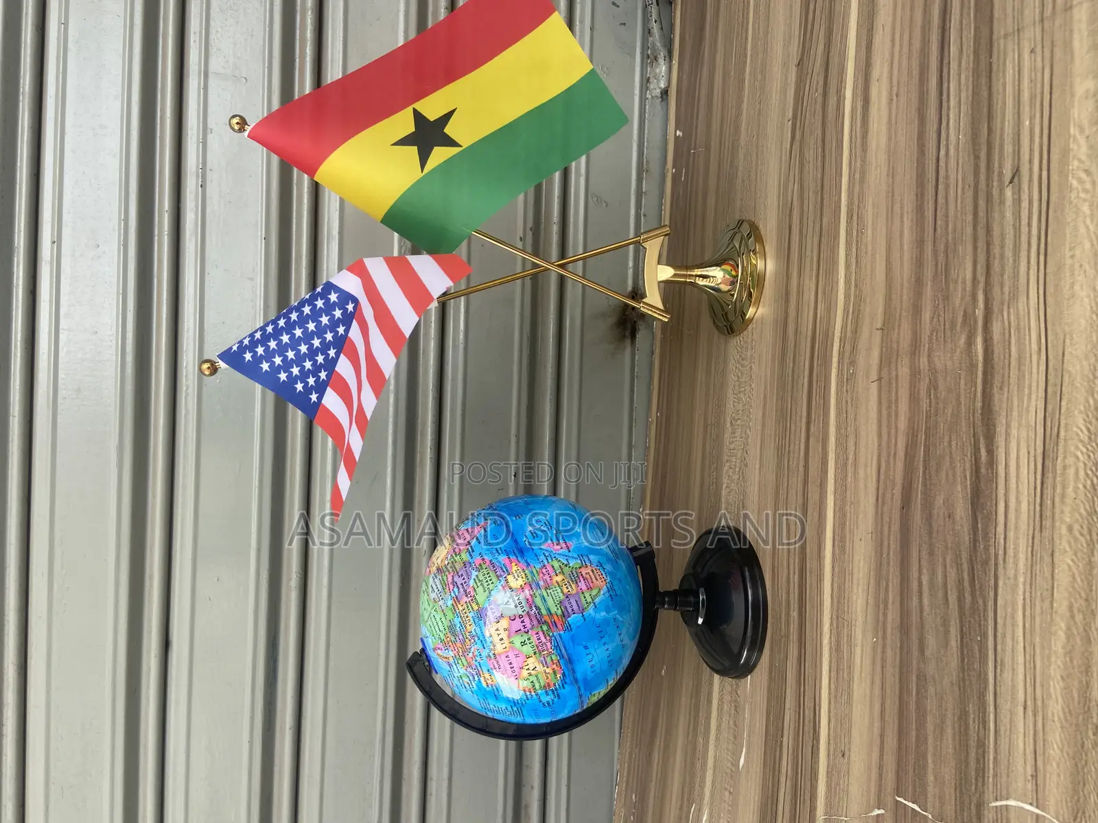 Original Mini Atlas Globe for Desktop With Flag