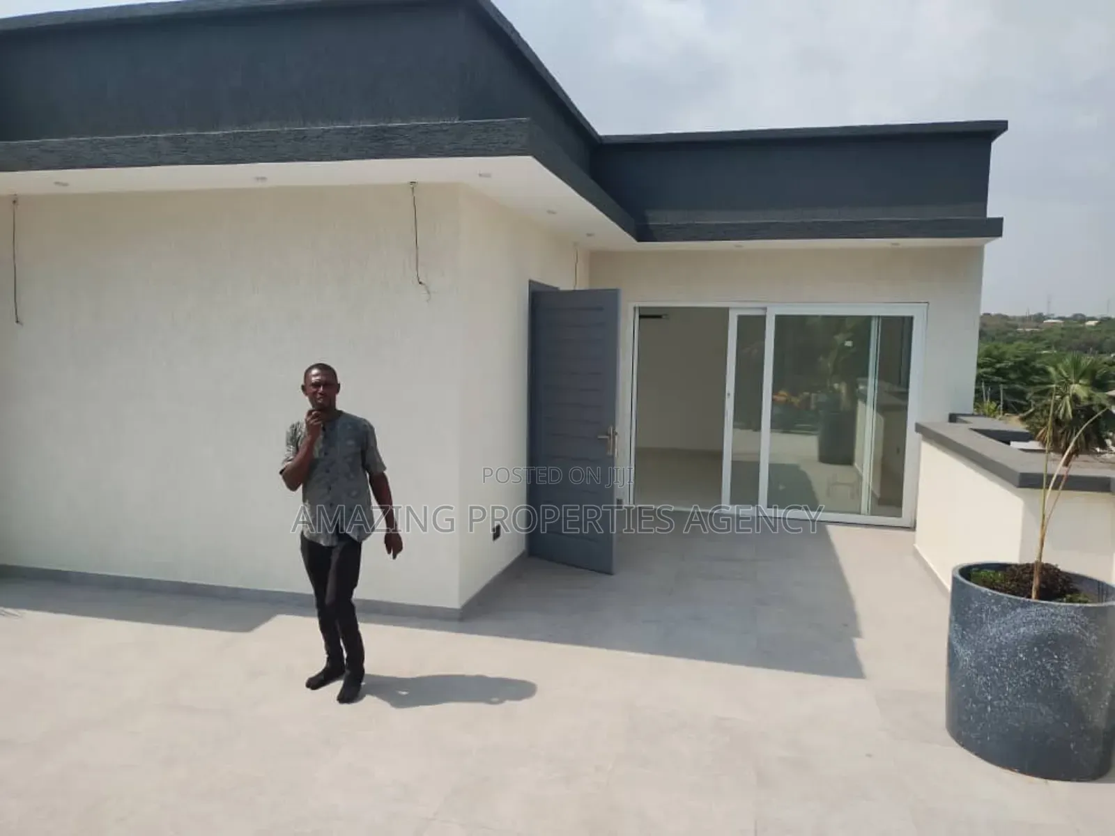 4bdrm House in Airport Residential Area for rent